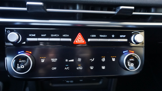 HYUNDAI Tucson 1.6 HEV Origo 4WD-image-11