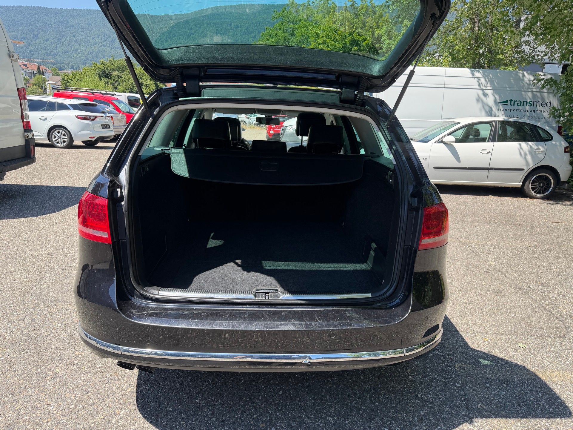 VW Passat Variant 2.0 TDI BMT Highline DSG * Leder * Gr. Navi * Xenon * Klima-auto * PDC V&H * RF-Kamera * Ab MFK 02.2026-image-13