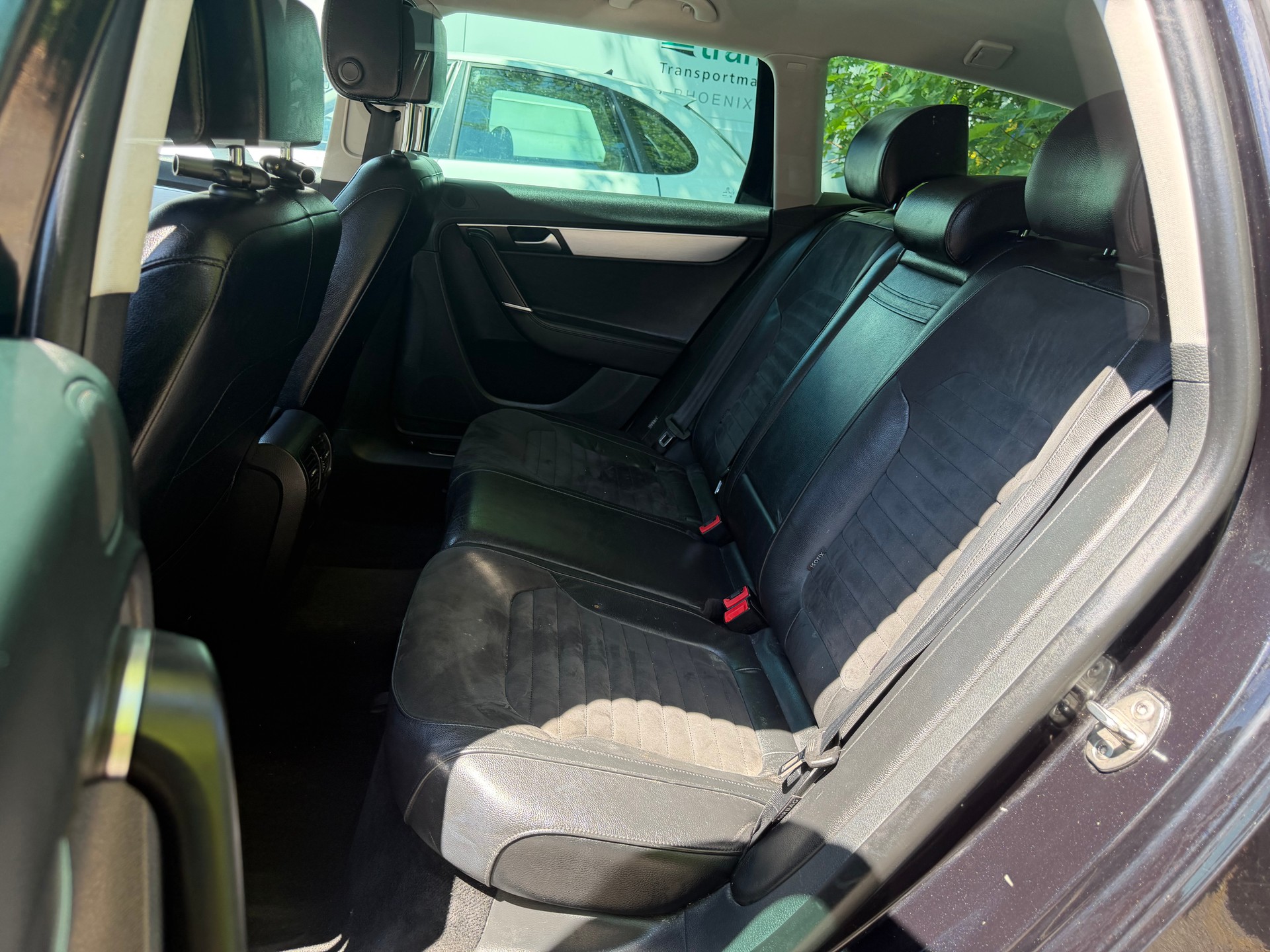 VW Passat Variant 2.0 TDI BMT Highline DSG * Leder * Gr. Navi * Xenon * Klima-auto * PDC V&H * RF-Kamera * Ab MFK 02.2026-image-2