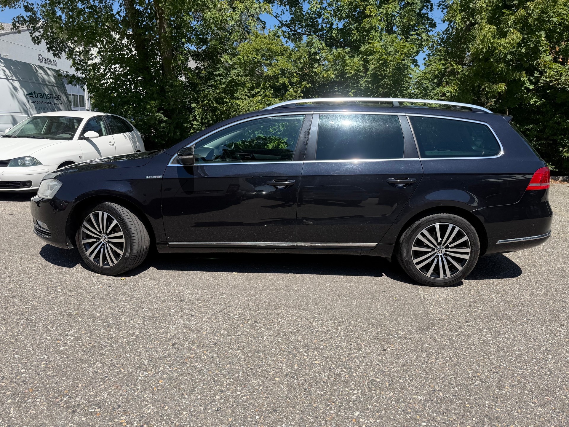 VW Passat Variant 2.0 TDI BMT Highline DSG * Leder * Gr. Navi * Xenon * Klima-auto * PDC V&H * RF-Kamera * Ab MFK 02.2026-image-9