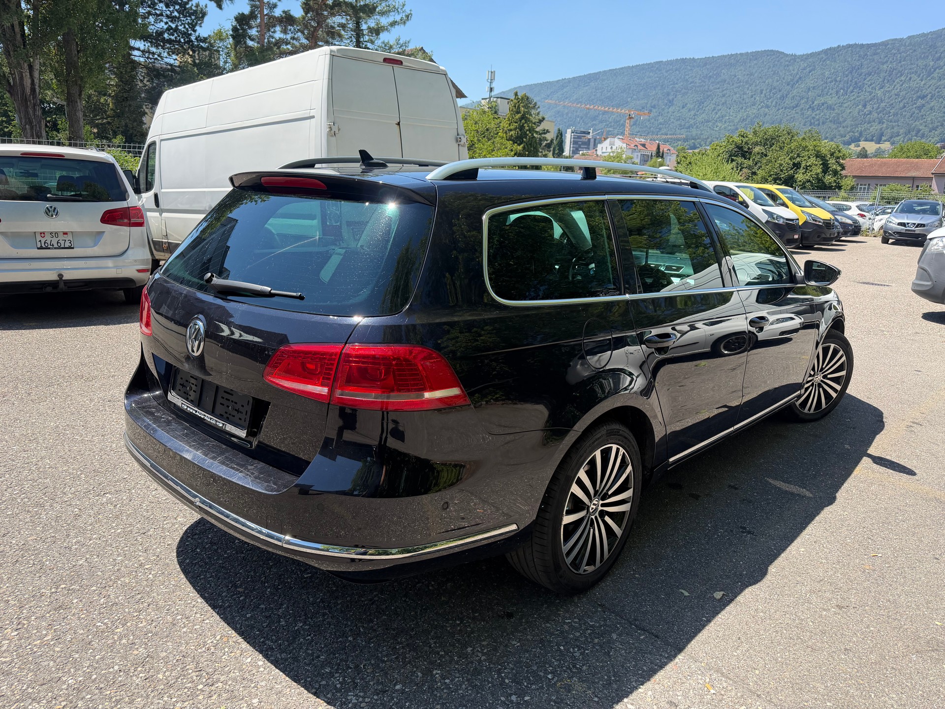 VW Passat Variant 2.0 TDI BMT Highline DSG * Leder * Gr. Navi * Xenon * Klima-auto * PDC V&H * RF-Kamera * Ab MFK 02.2026-image-4