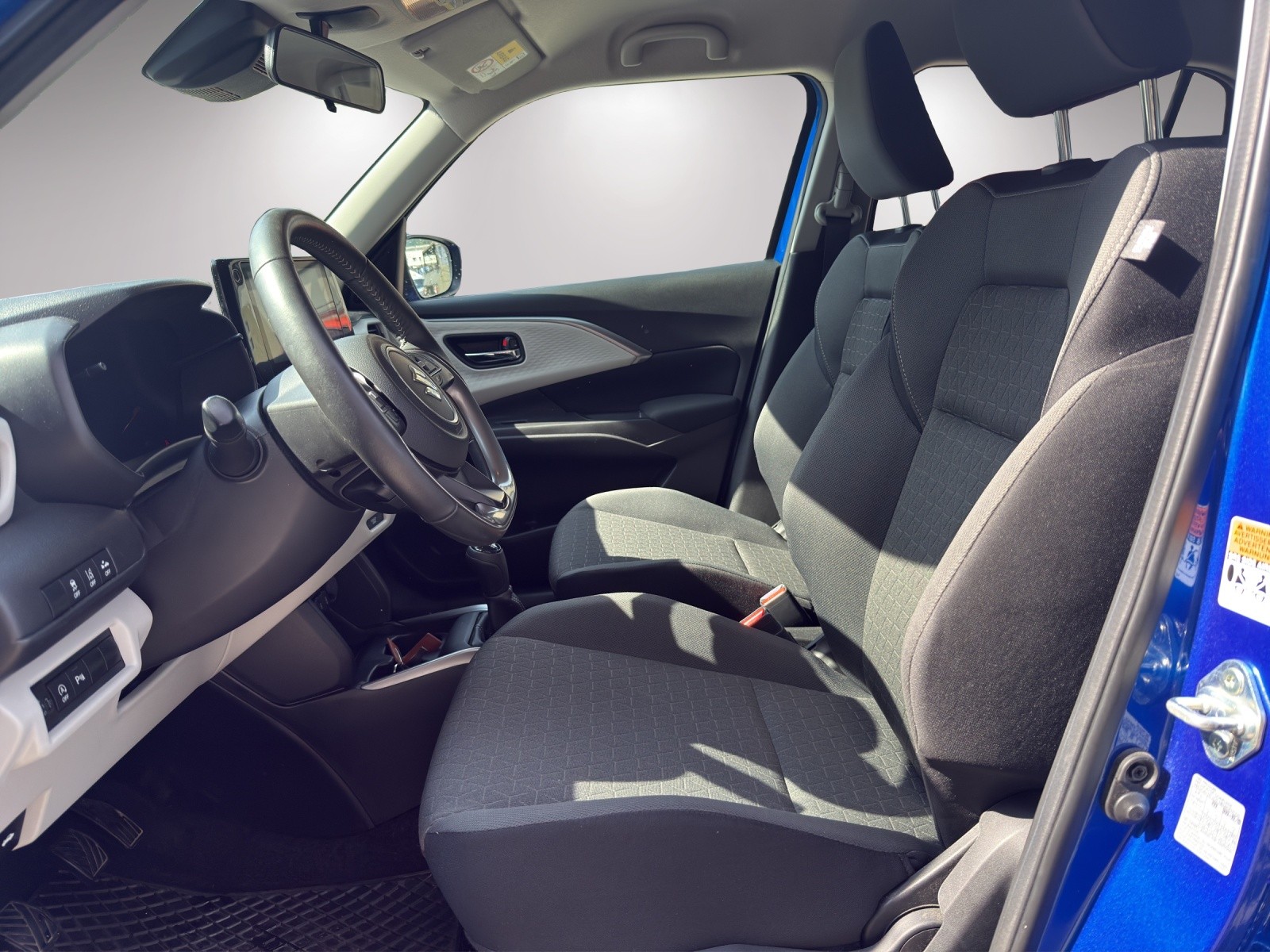 SUZUKI Swift 1.2 Compact Top 4x4 Hybrid-image-9