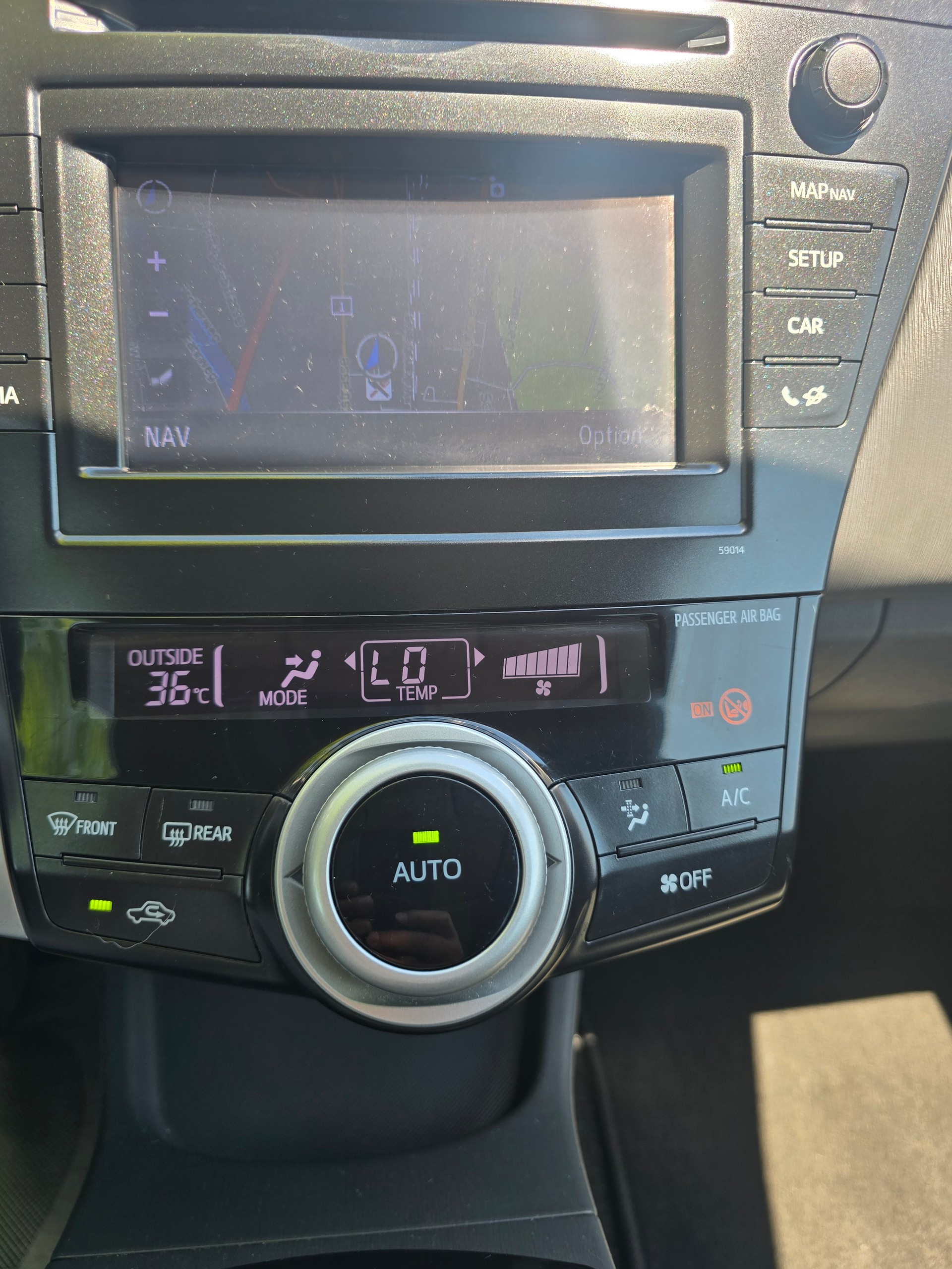 TOYOTA Prius+ 1.8 VVT-i HSD Sol-image-13