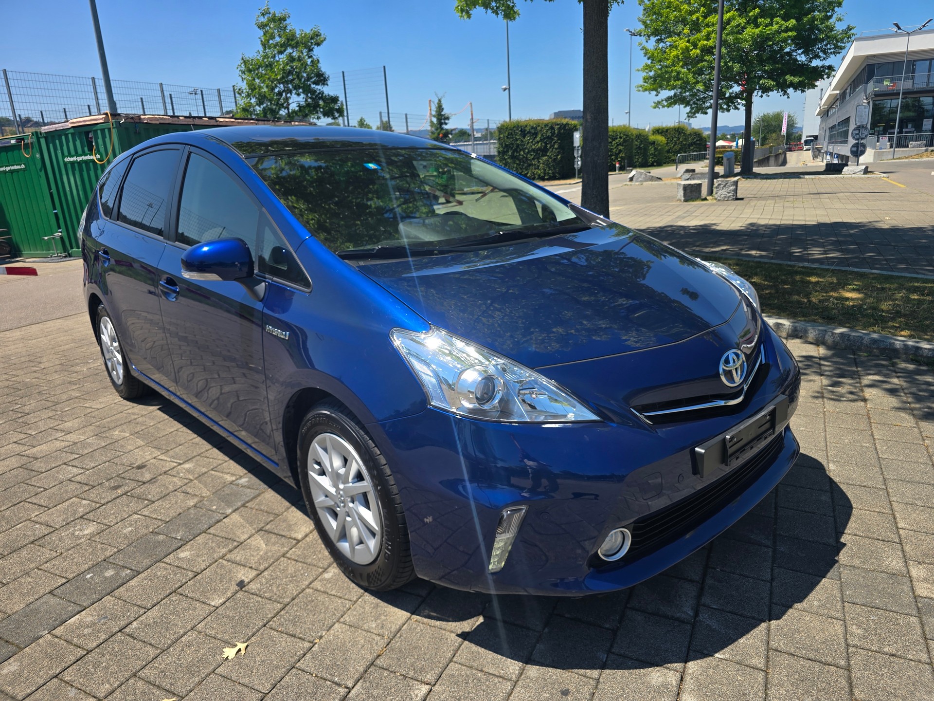 TOYOTA Prius+ 1.8 VVT-i HSD Sol-image-2