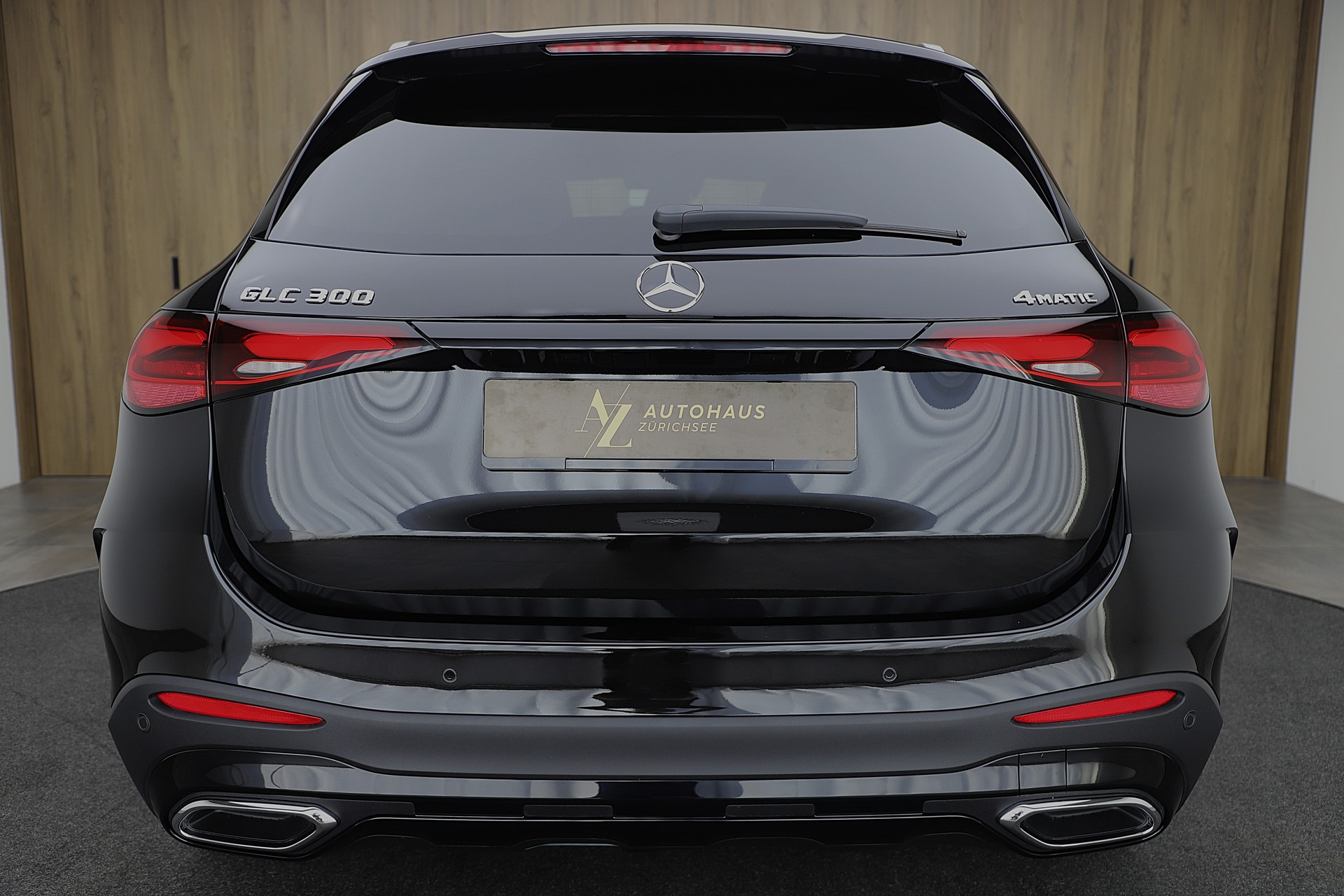 MERCEDES-BENZ GLC 300 4Matic 9G-Tronic AMG Line Premium Plus und Night Paket-image-3