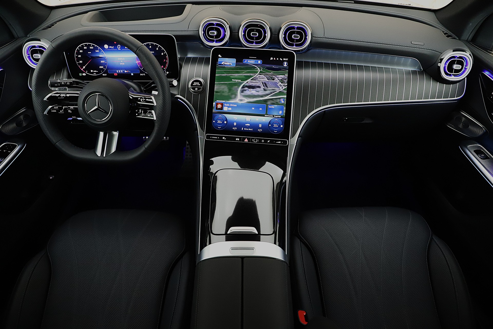 MERCEDES-BENZ GLC 300 4Matic 9G-Tronic AMG Line Premium Plus und Night Paket-image-5