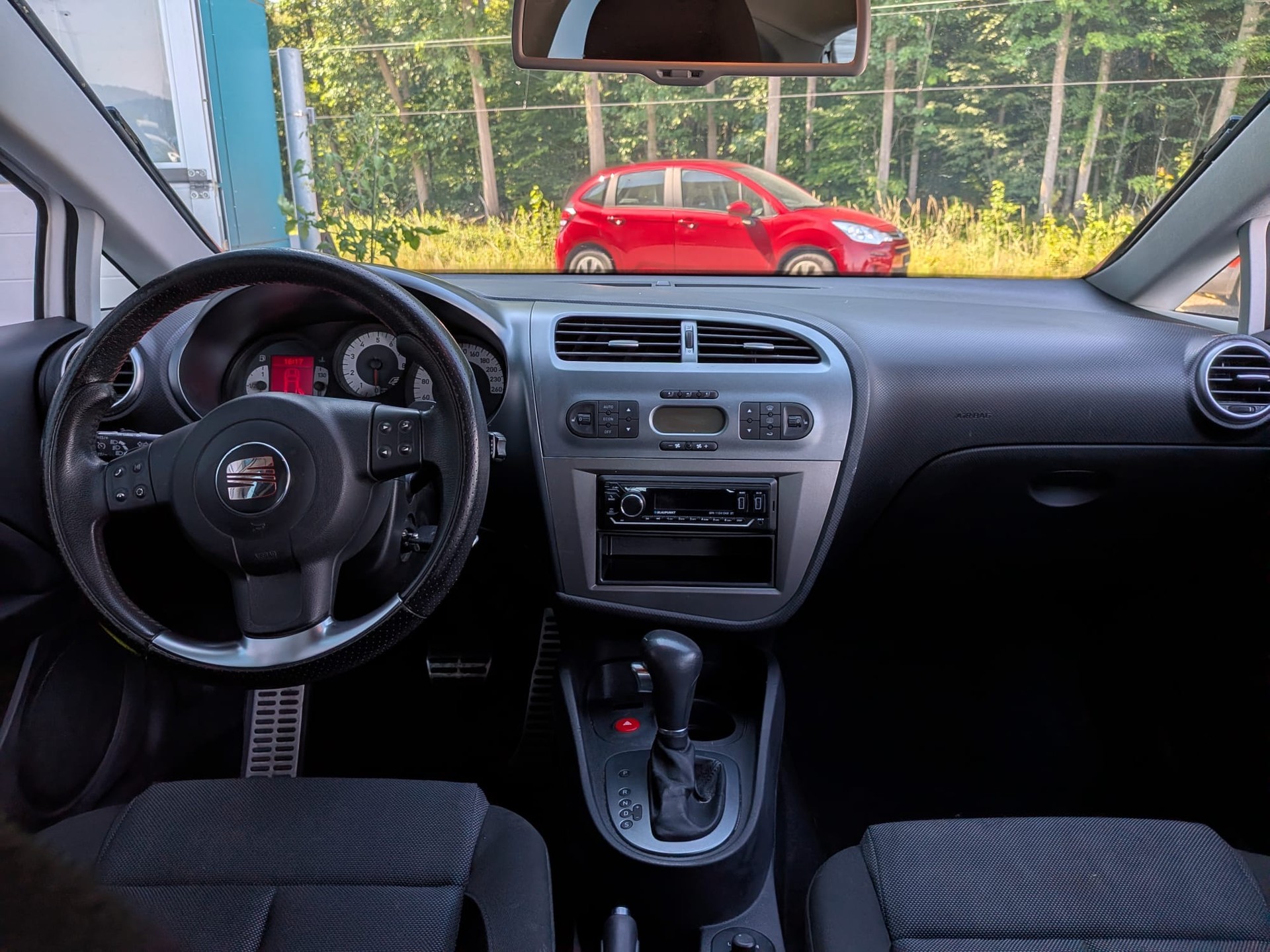 SEAT Leon 2.0 TSI FR-image-6