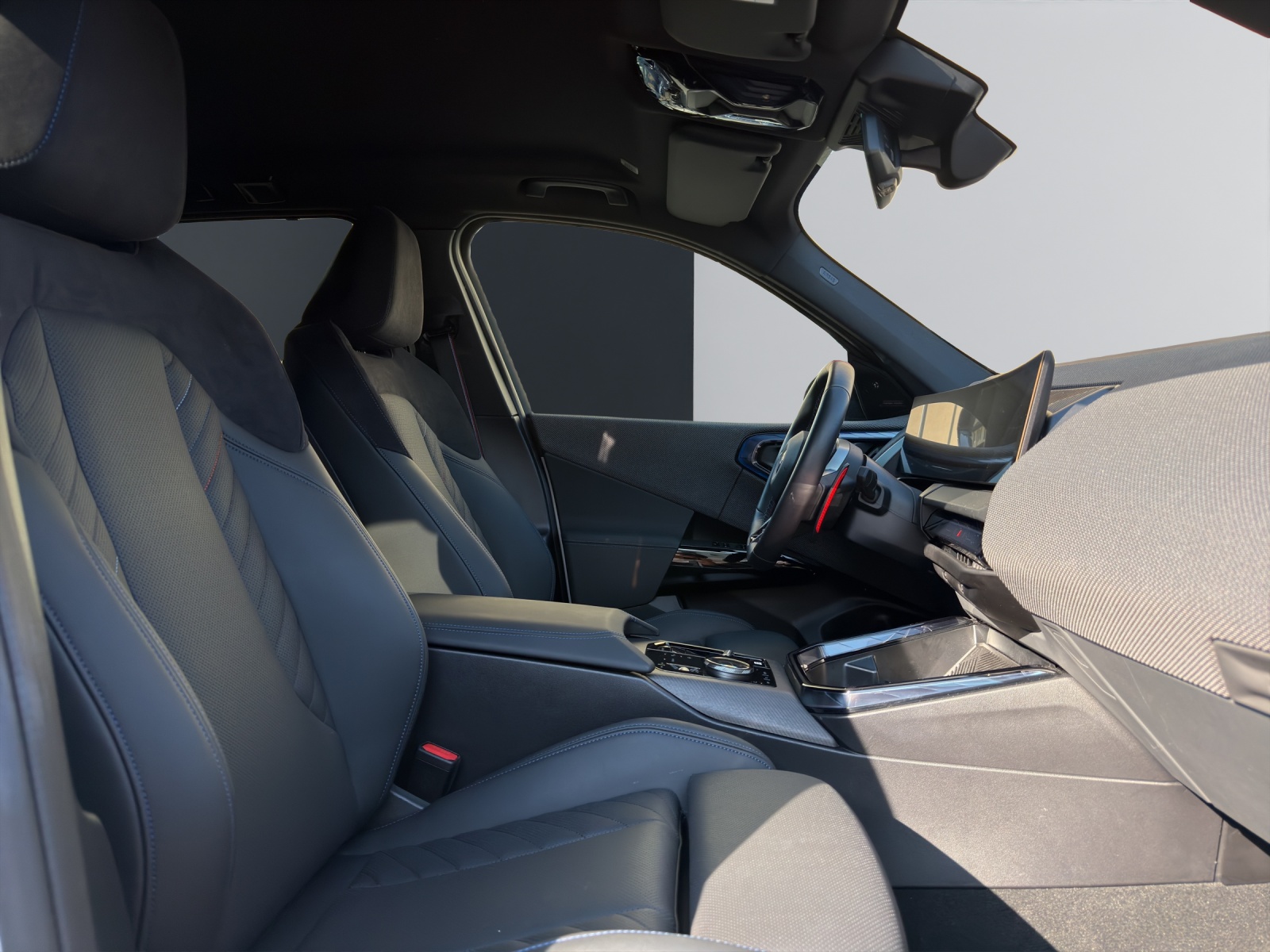 BMW X3 M50i-image-13