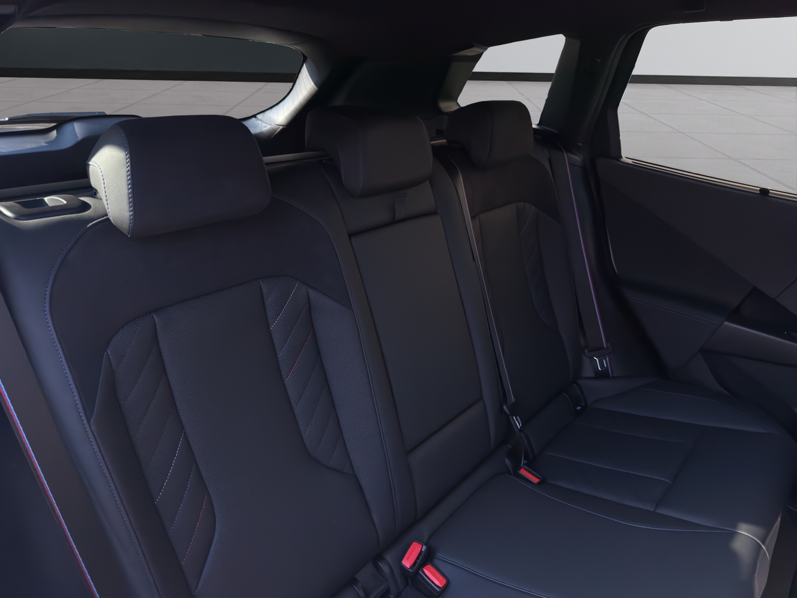 BMW X3 M50i-image-14