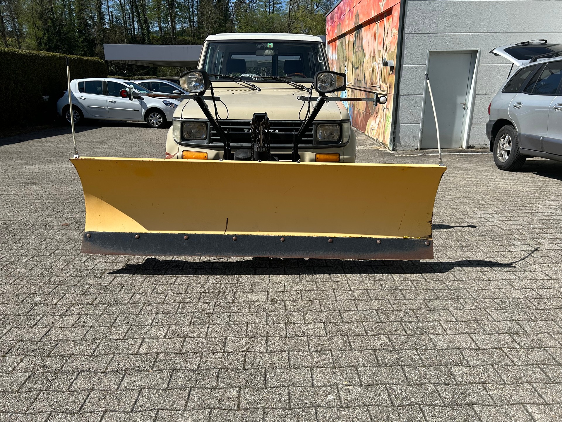 TOYOTA RJ 73 LV-MNEW FRP-Top-image-0