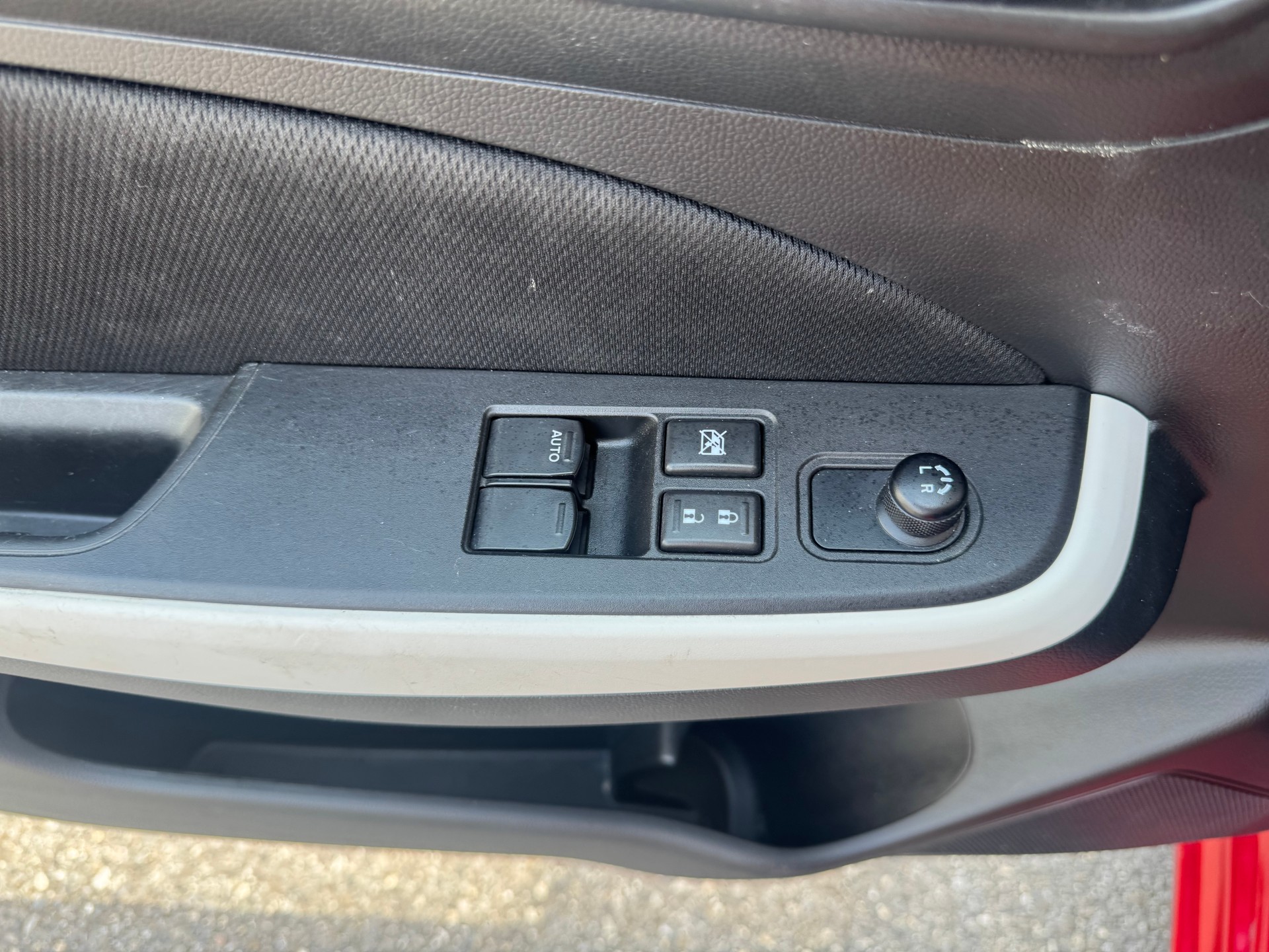 SUZUKI Swift 1.2 Compact + Hybrid-image-10