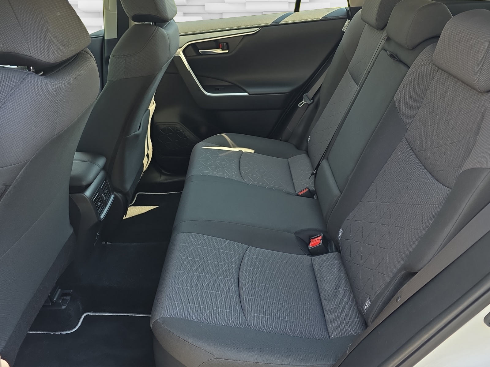 TOYOTA RAV-4 2.5 HSD Comfort e-CVT 4WD-image-7