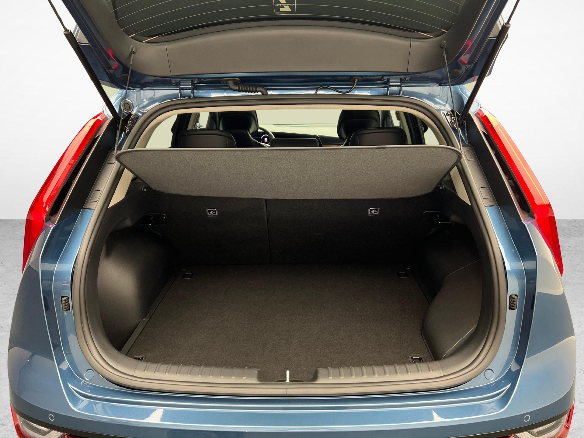 KIA Niro 1.6 GDi Plug-in Hybrid Power Edition-image-11