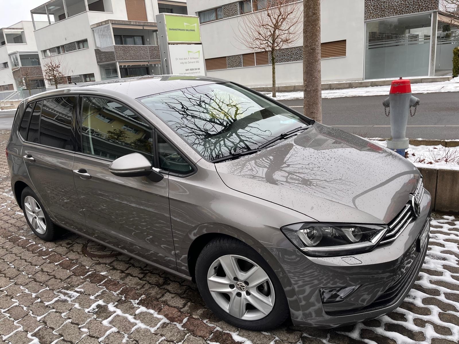 VW GOLF SPORTSVAN 1.4-image-1