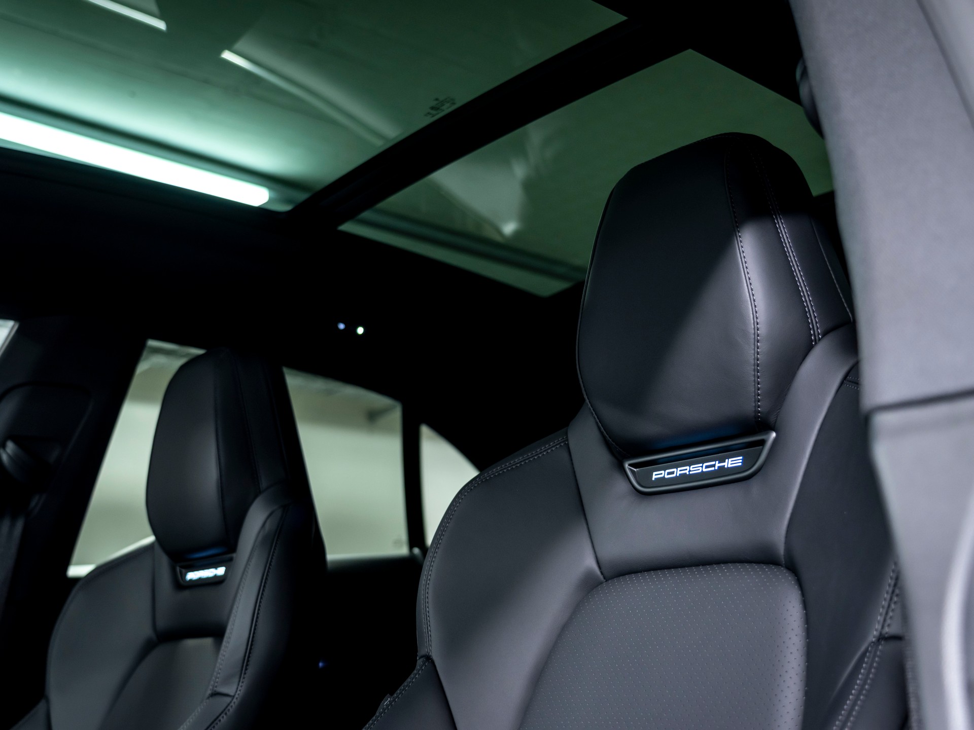 PORSCHE Macan 4 S 100kWh-image-17