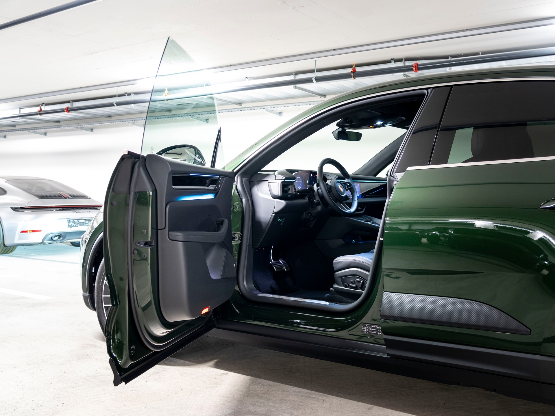 PORSCHE Macan 4 S 100kWh-image-24