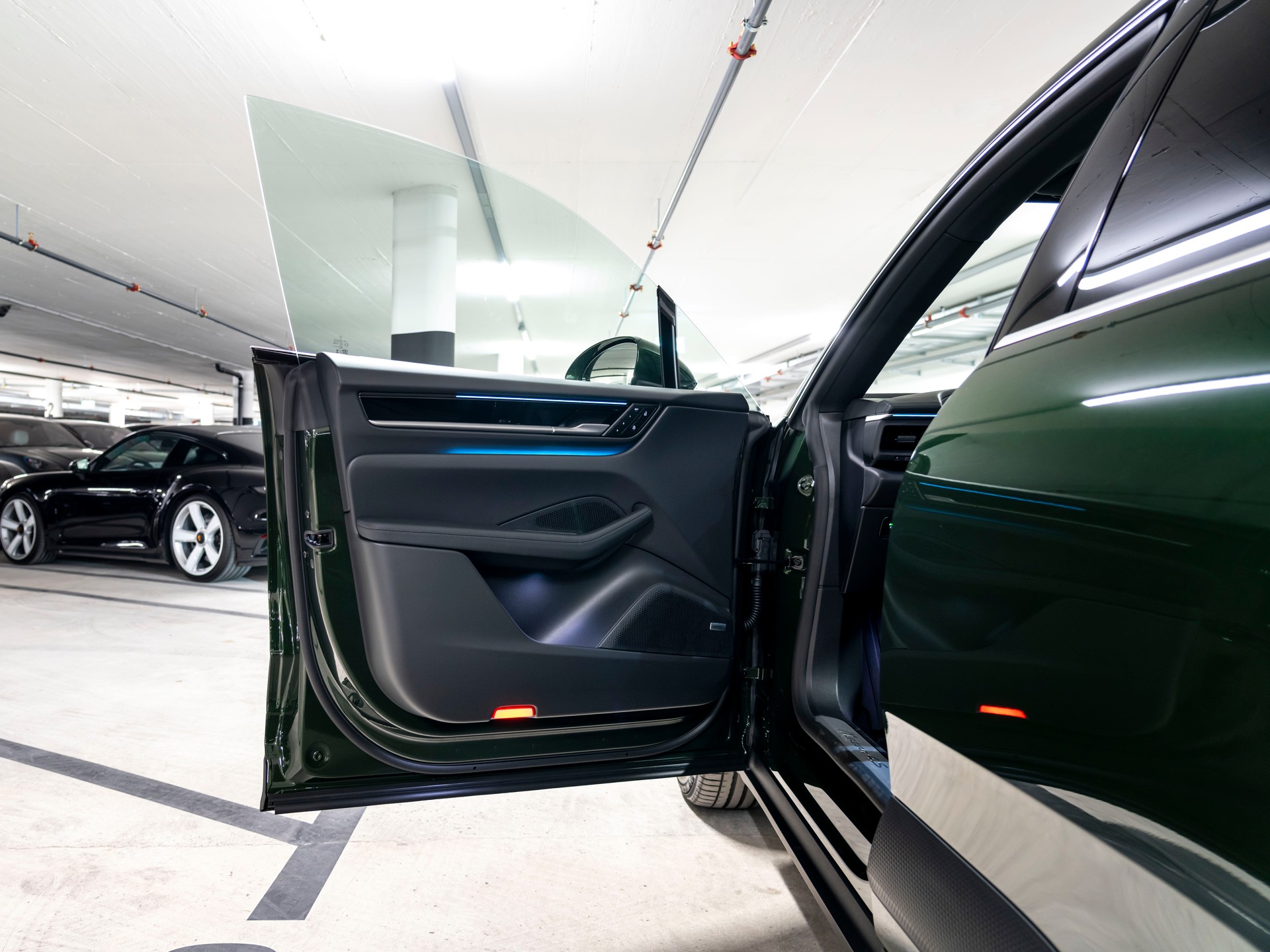 PORSCHE Macan 4 S 100kWh-image-21