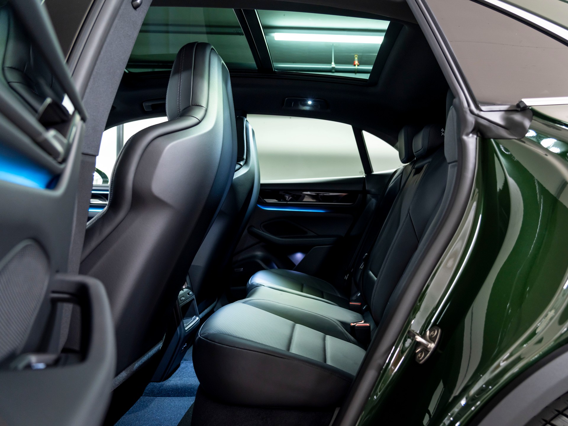 PORSCHE Macan 4 S 100kWh-image-22