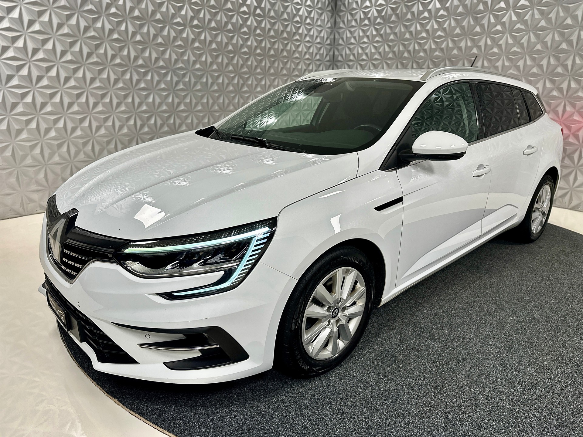 RENAULT Mégane Grandtour 1.5 dCi Business EDC-image-8