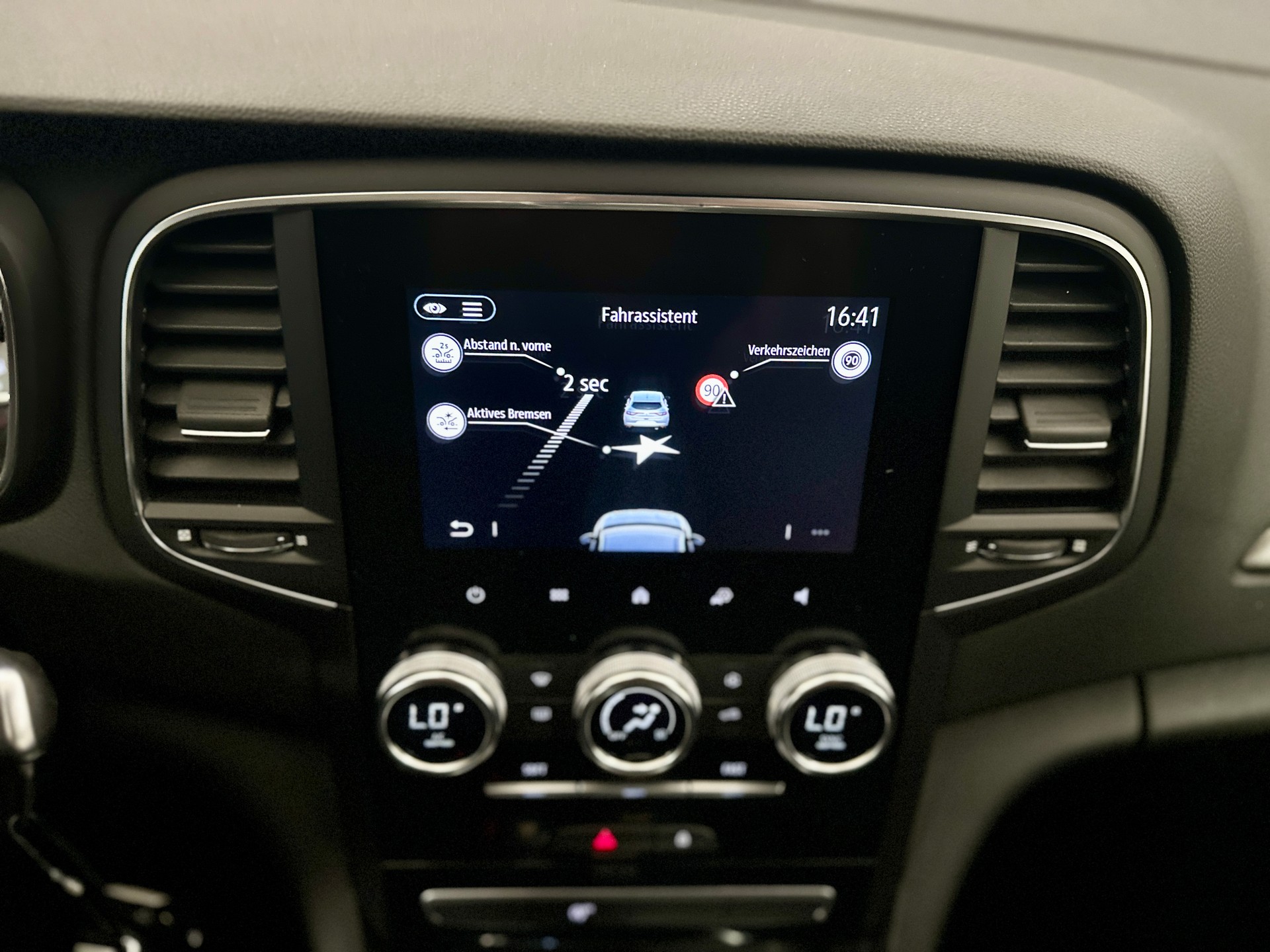RENAULT Mégane Grandtour 1.5 dCi Business EDC-image-16