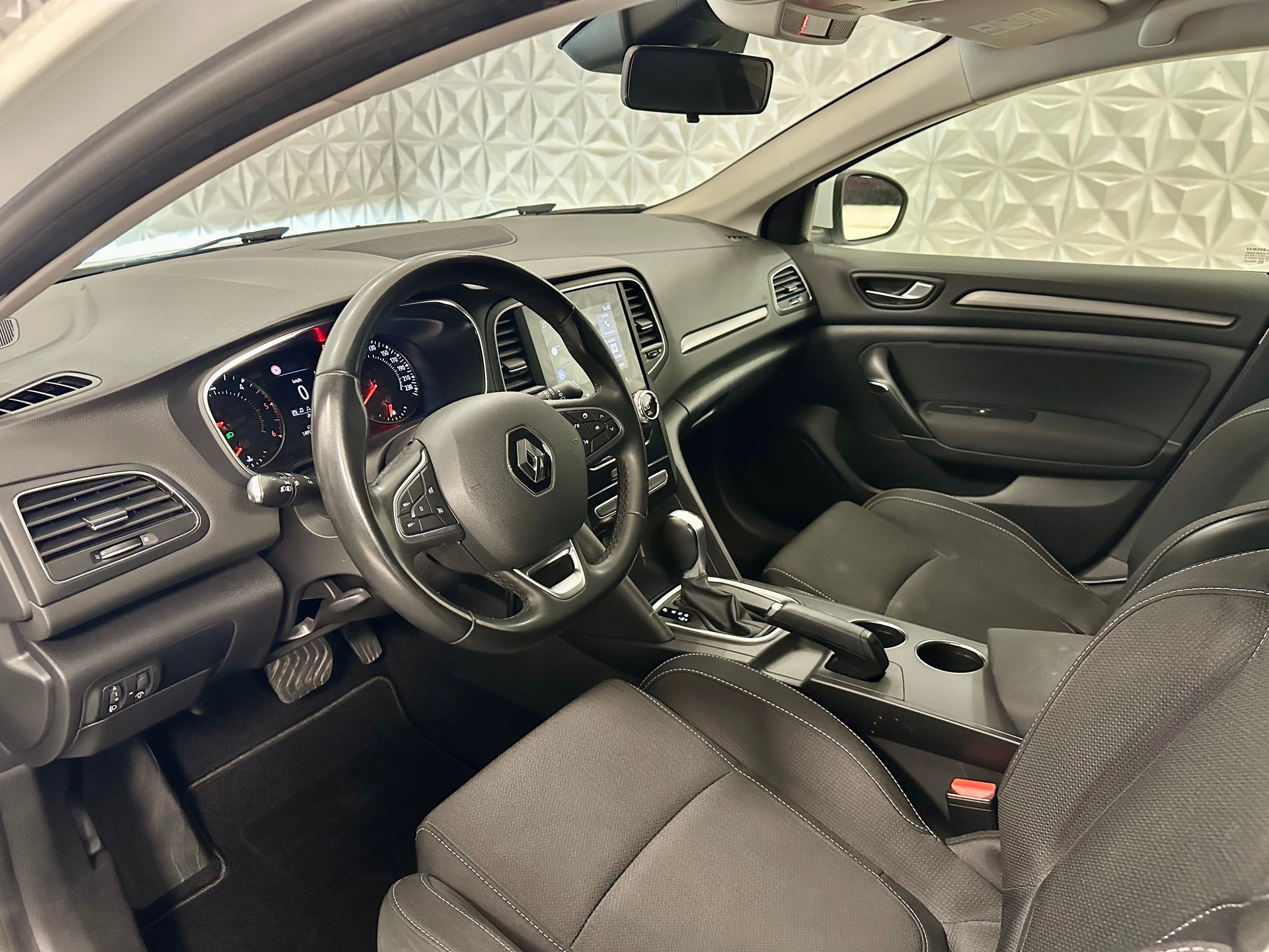 RENAULT Mégane Grandtour 1.5 dCi Business EDC-image-10