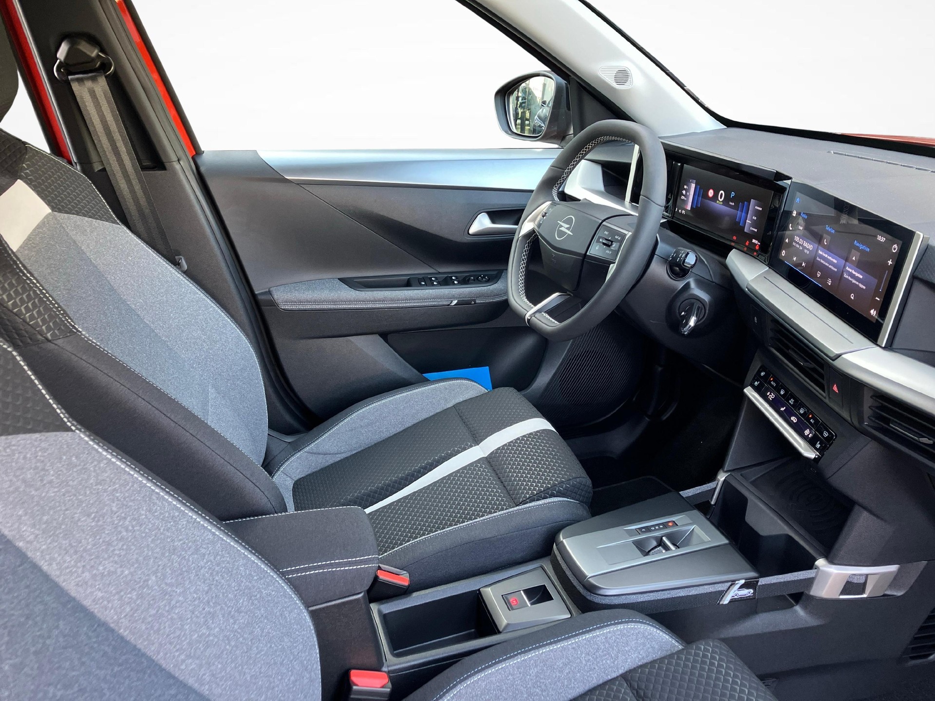 OPEL Frontera-e GS-image-9