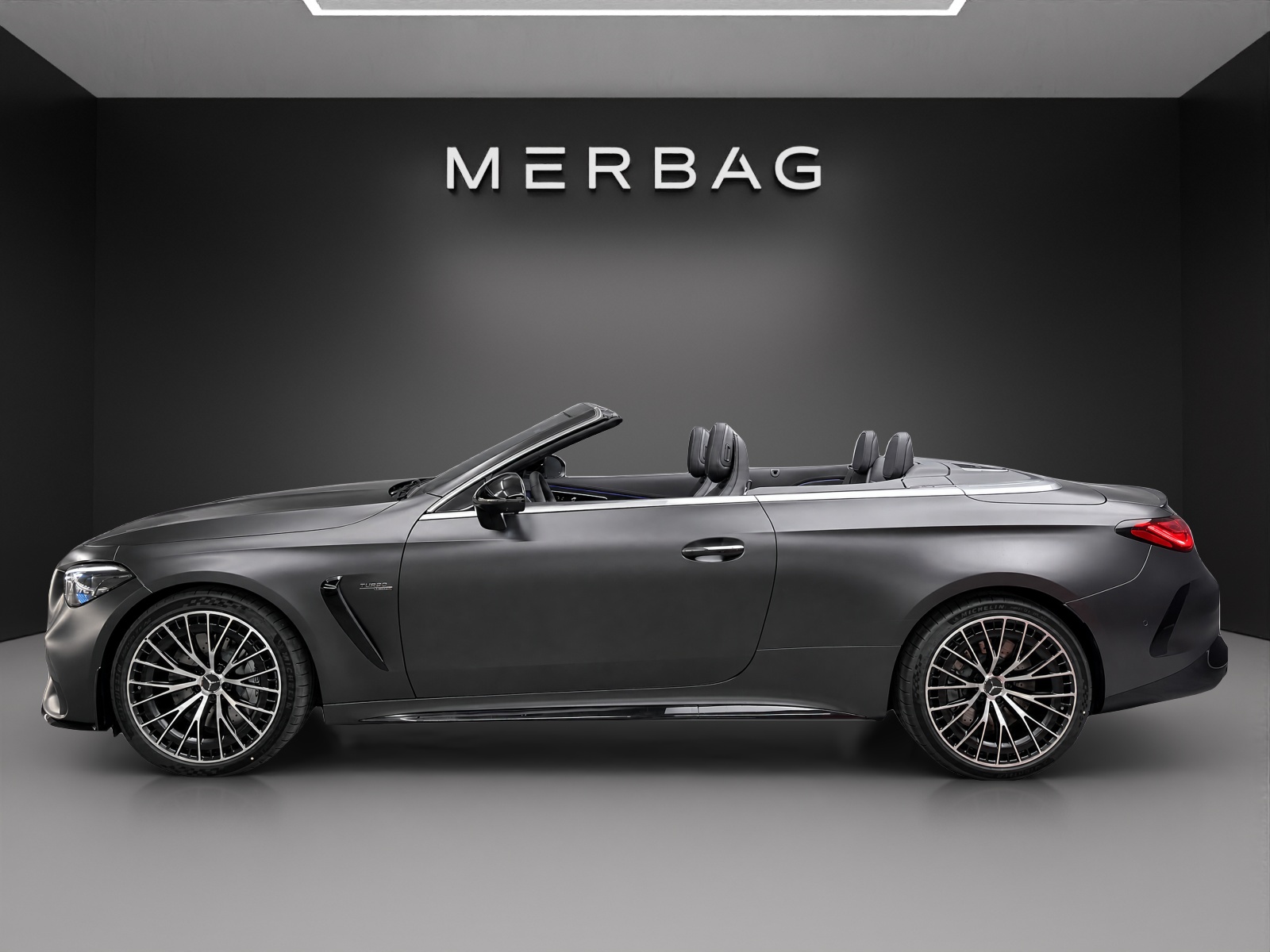 MERCEDES-BENZ AMG CLE 53 4MATIC+ Cabriolet-image-2
