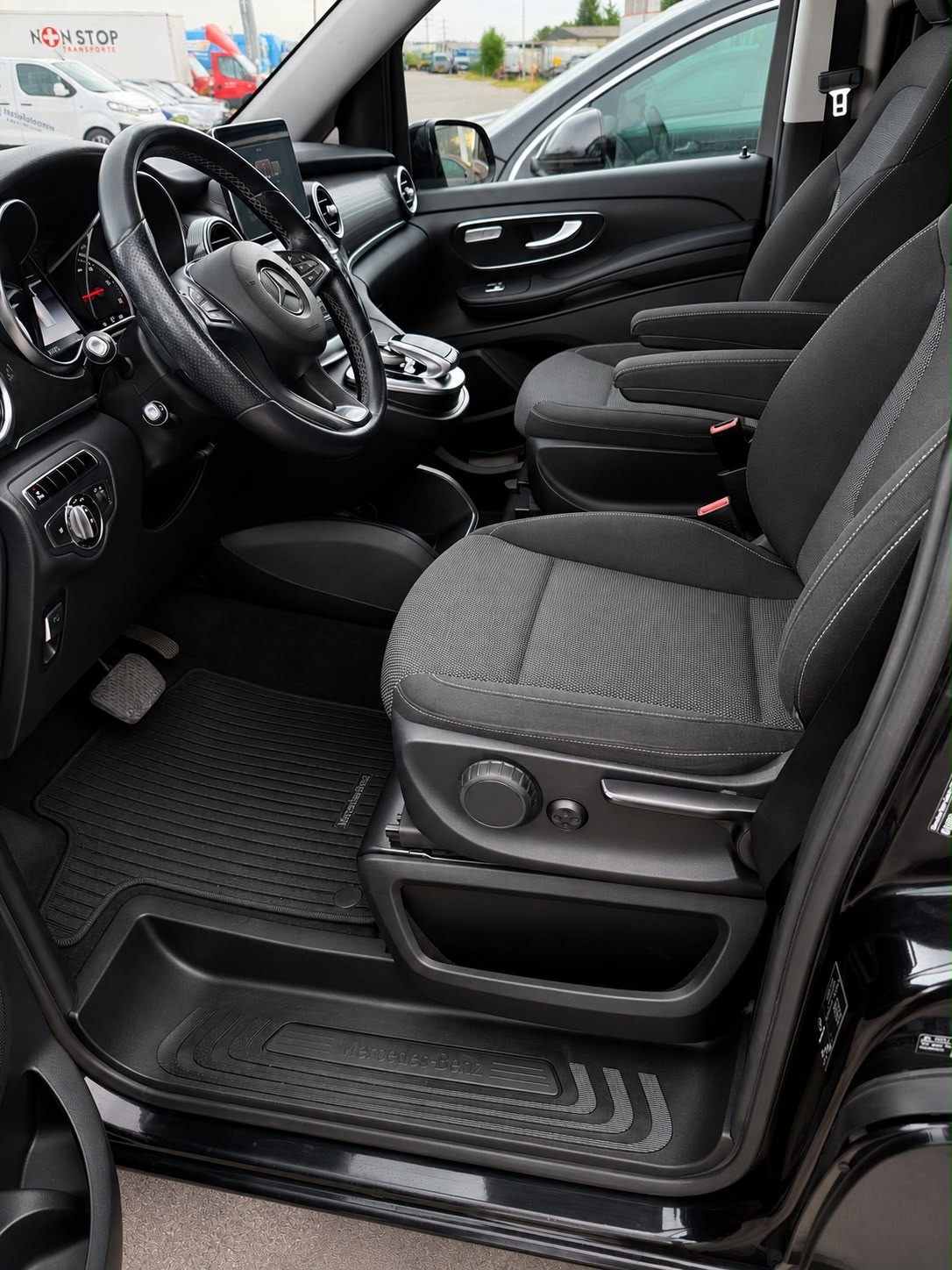 MERCEDES-BENZ V 250 d lang 7G-Tronic-image-9