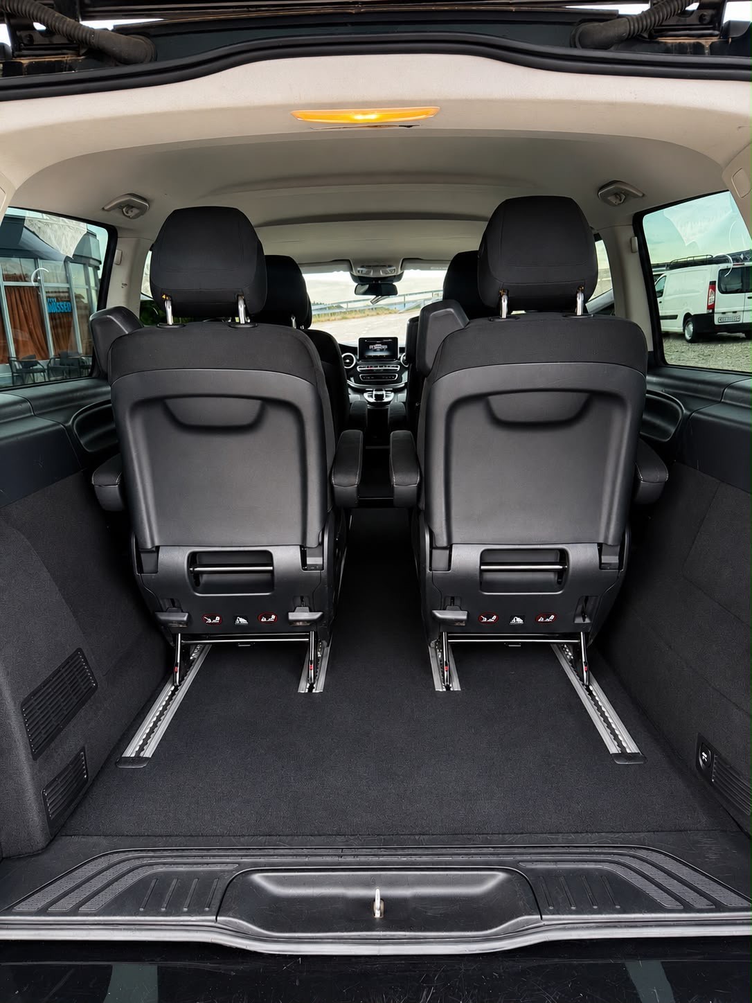 MERCEDES-BENZ V 250 d lang 7G-Tronic-image-12