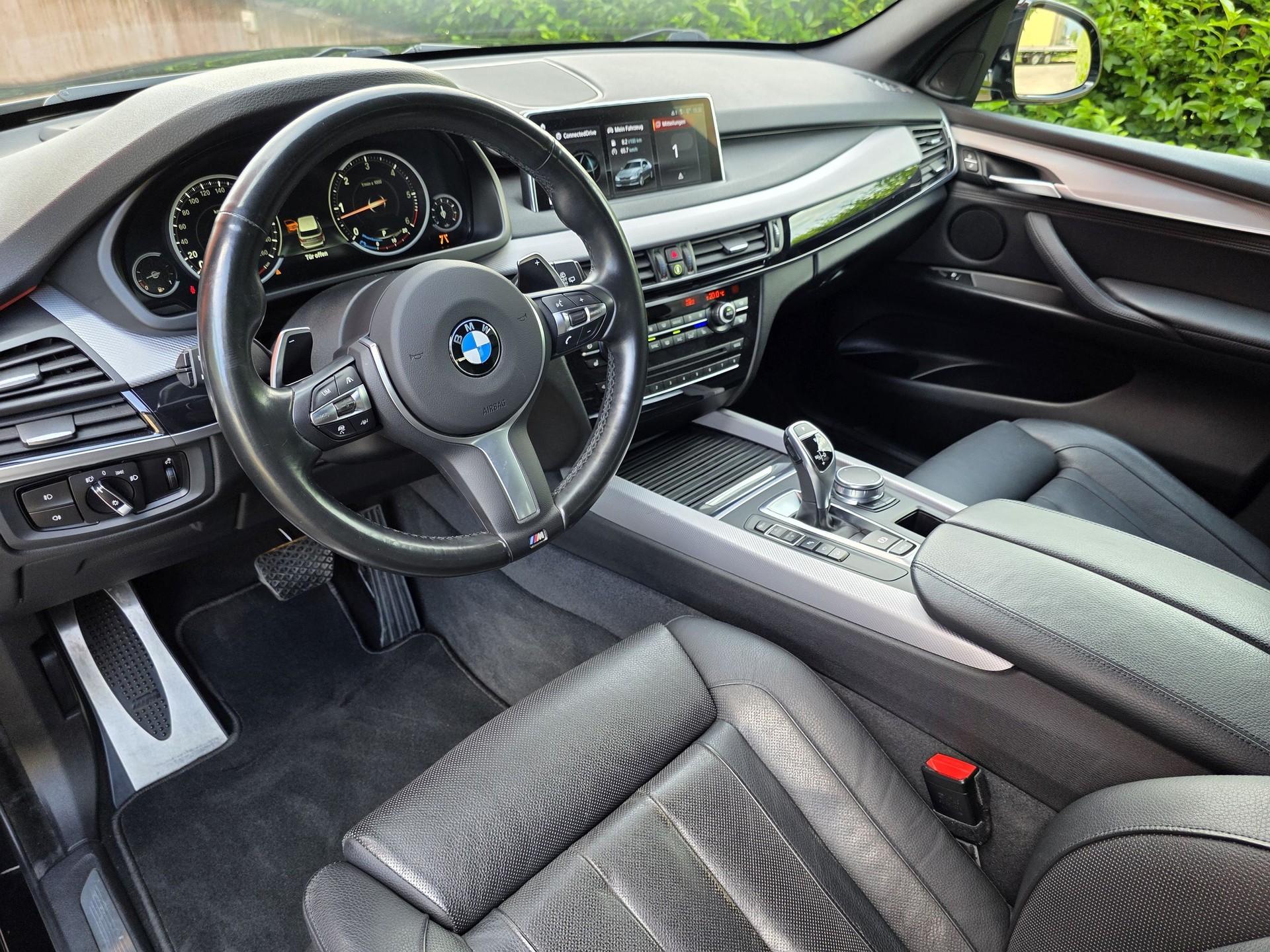 BMW X5 xDrive 40d M-Paket Steptronic-image-10
