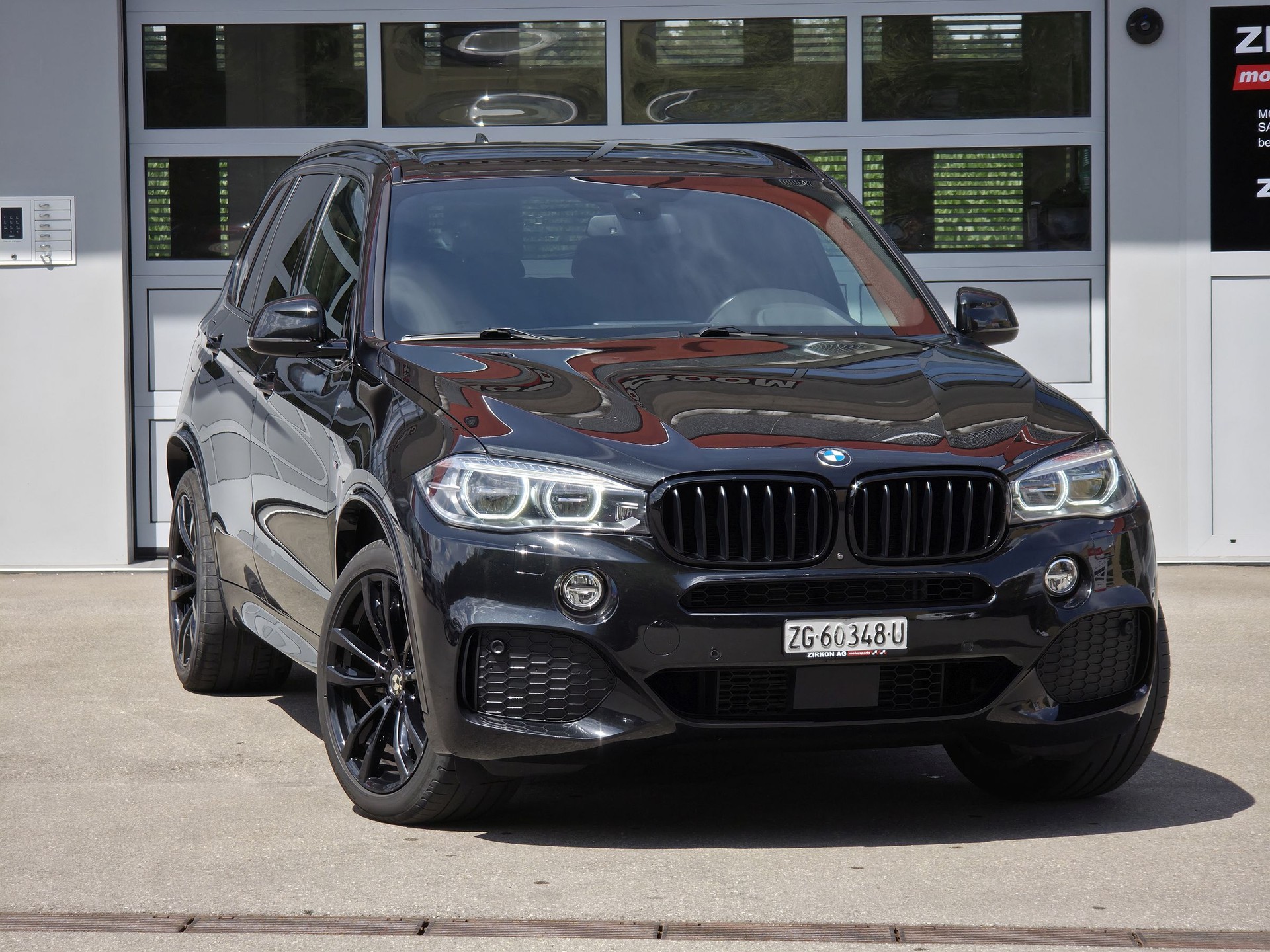 BMW X5 xDrive 40d M-Paket Steptronic-image-1