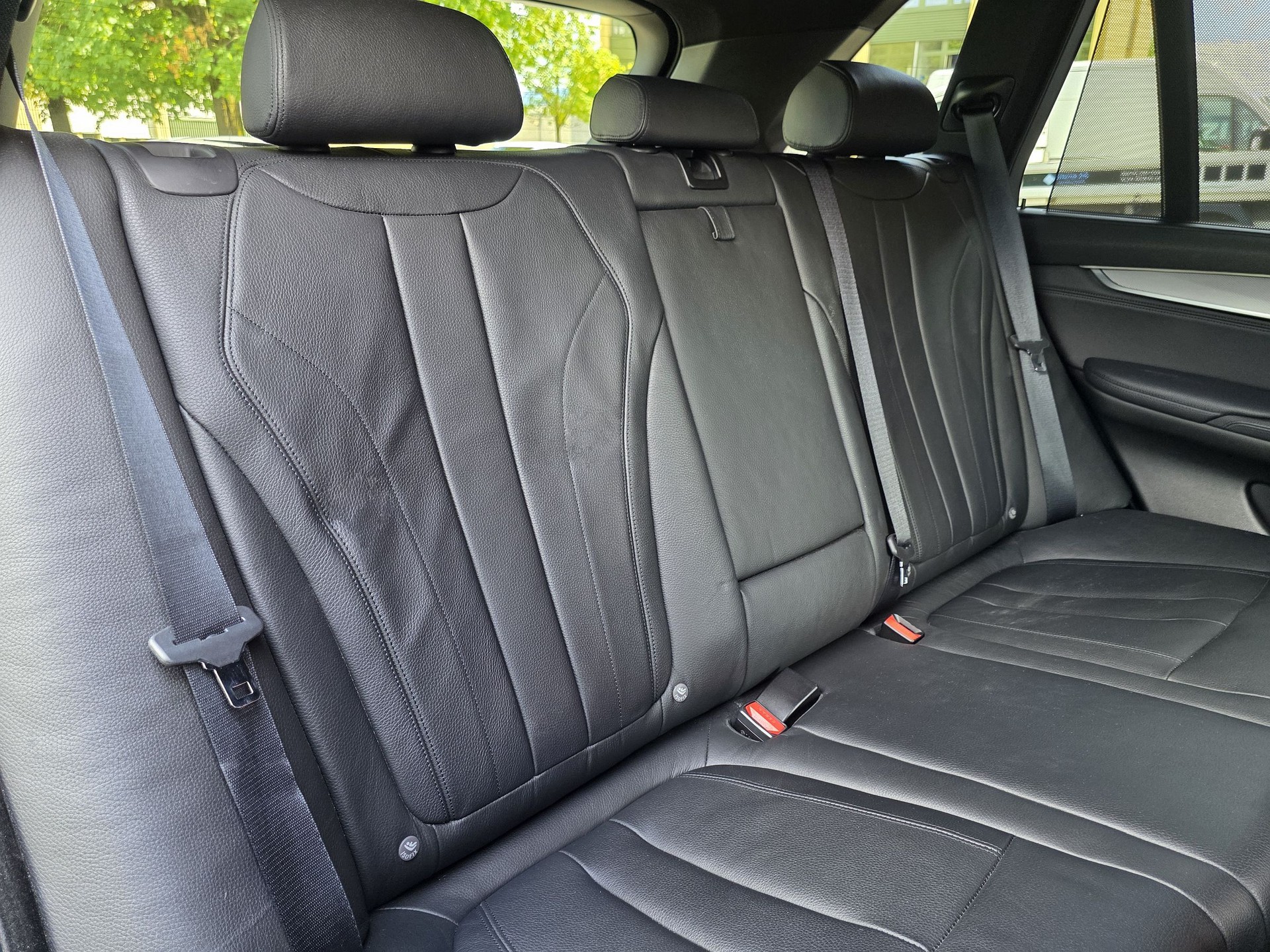BMW X5 xDrive 40d M-Paket Steptronic-image-13