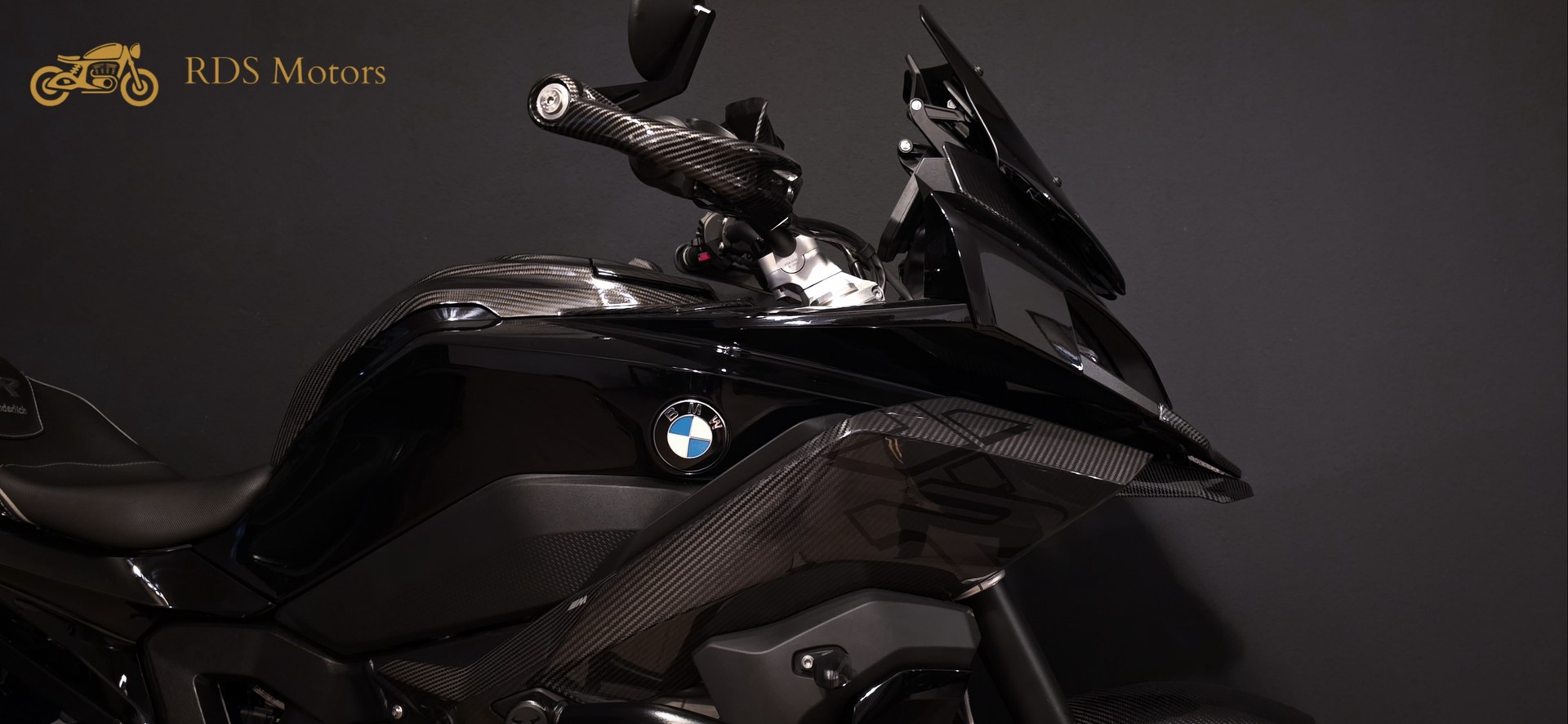 BMW S 1000 XR ABS Black Edition - Carbone & Akrapovic-image-4