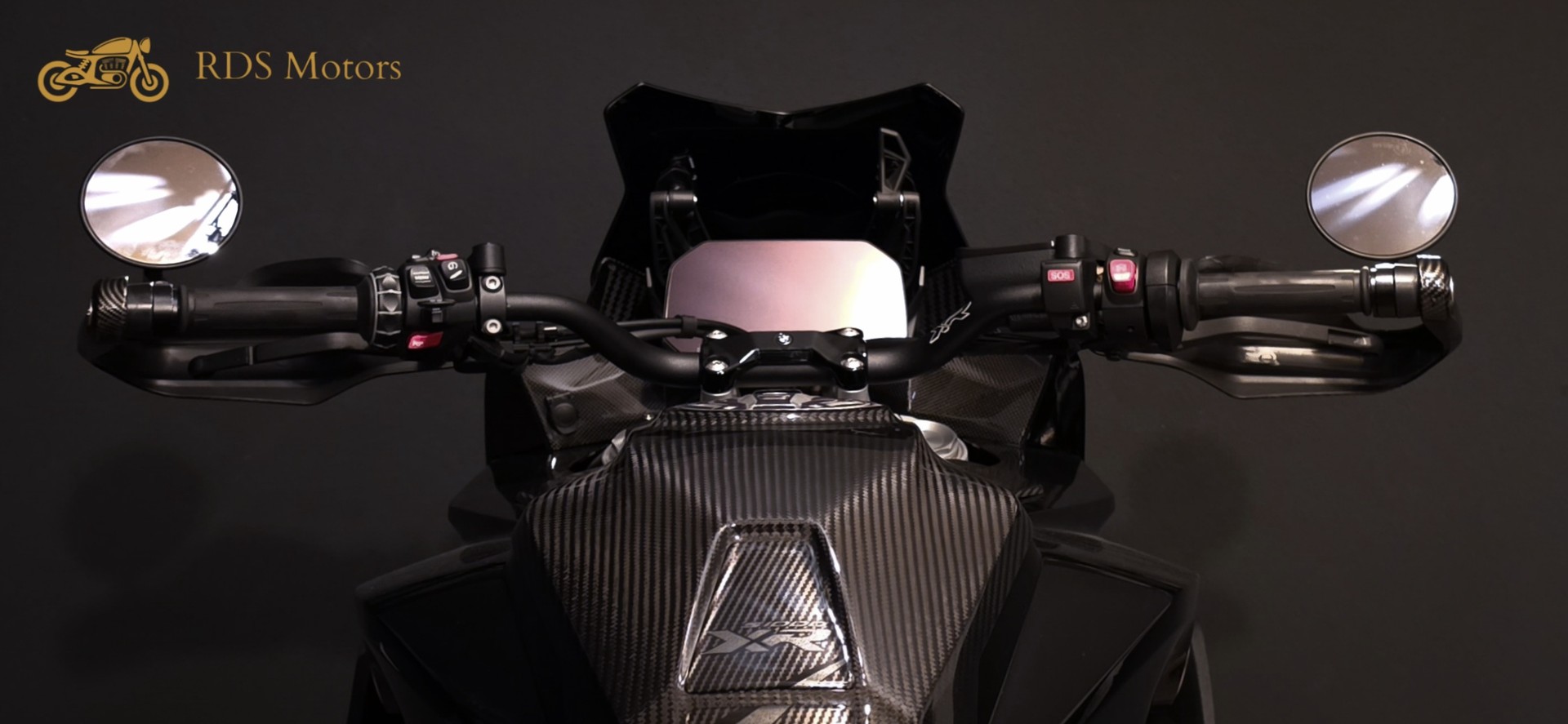 BMW S 1000 XR ABS Black Edition - Carbone & Akrapovic-image-10