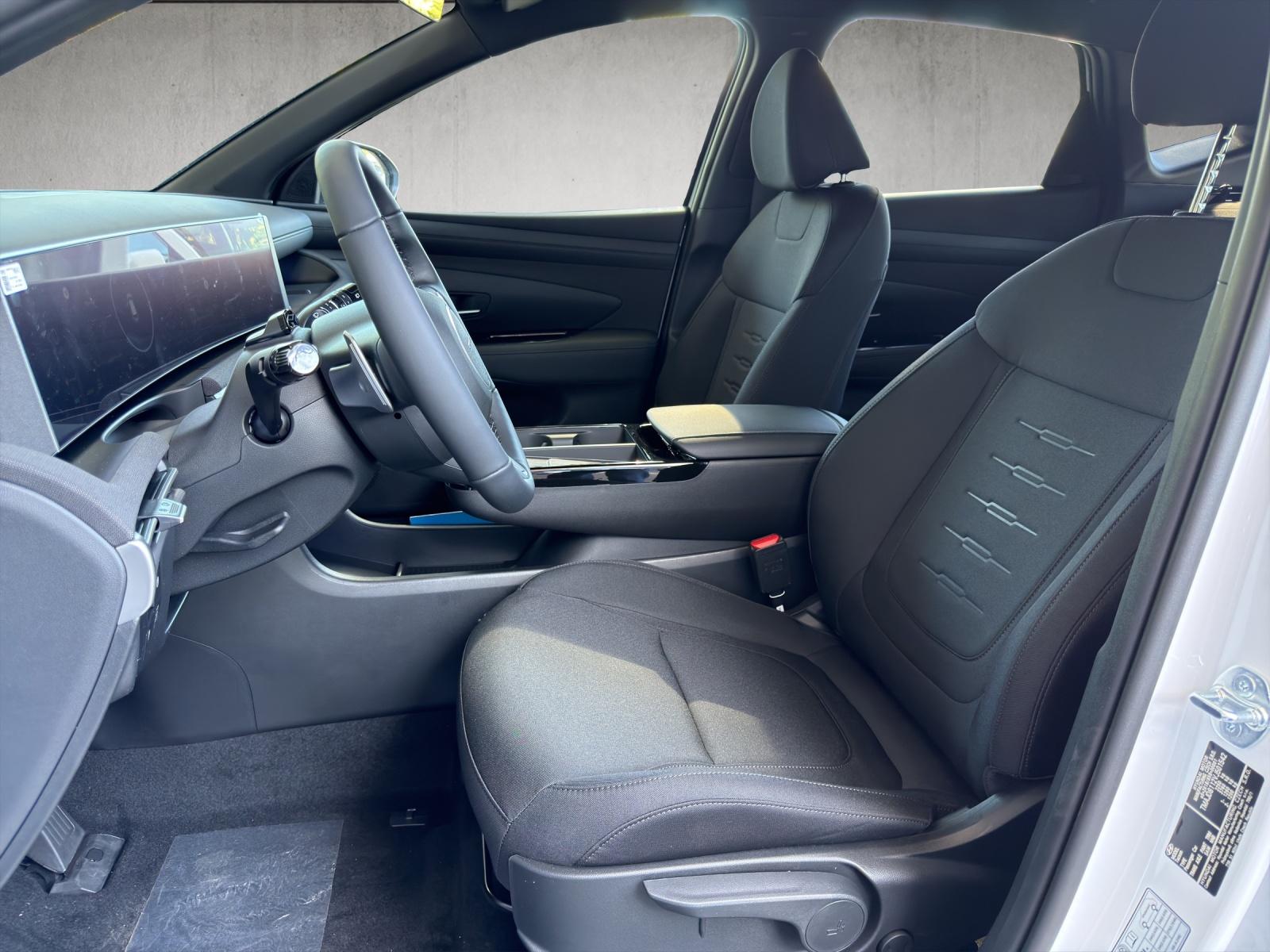 HYUNDAI Tucson 1.6 T-GDi HEV Origo Black Line 4WD-image-13