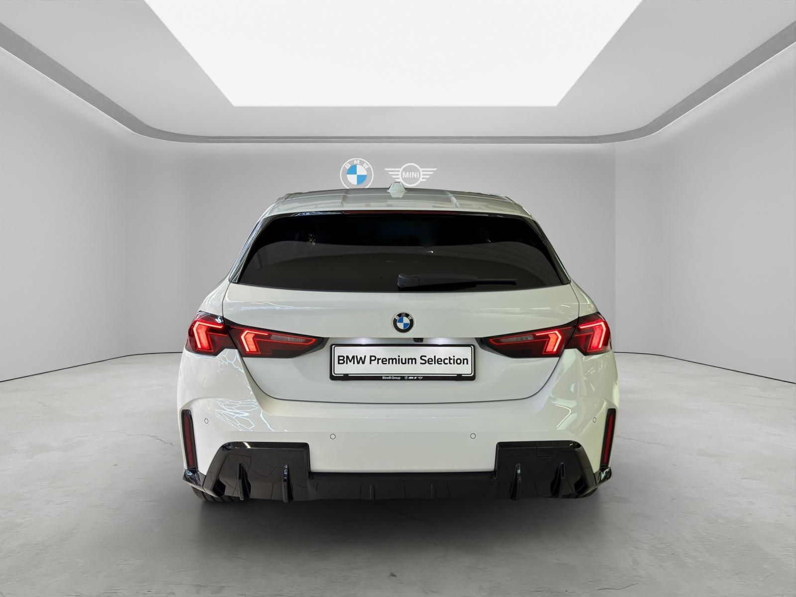 BMW 123 xDrive-image-3