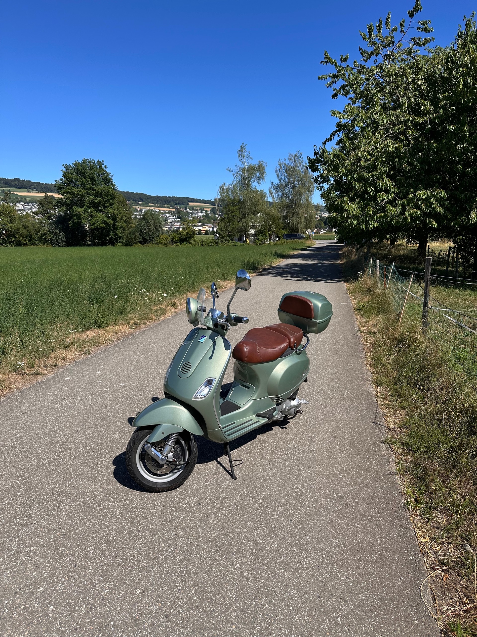PIAGGIO Vespa 125 LXV-image-1