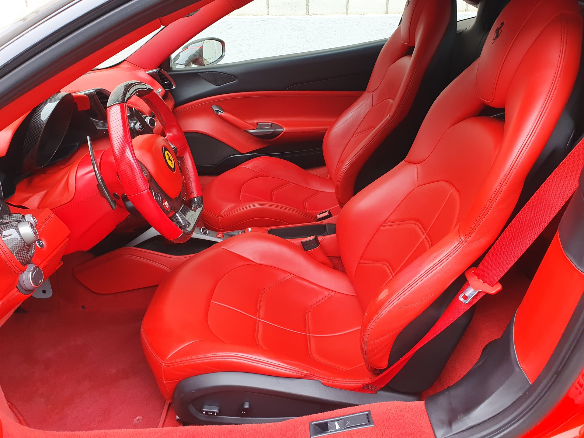 FERRARI 488 GTB 3.9 V8-image-5