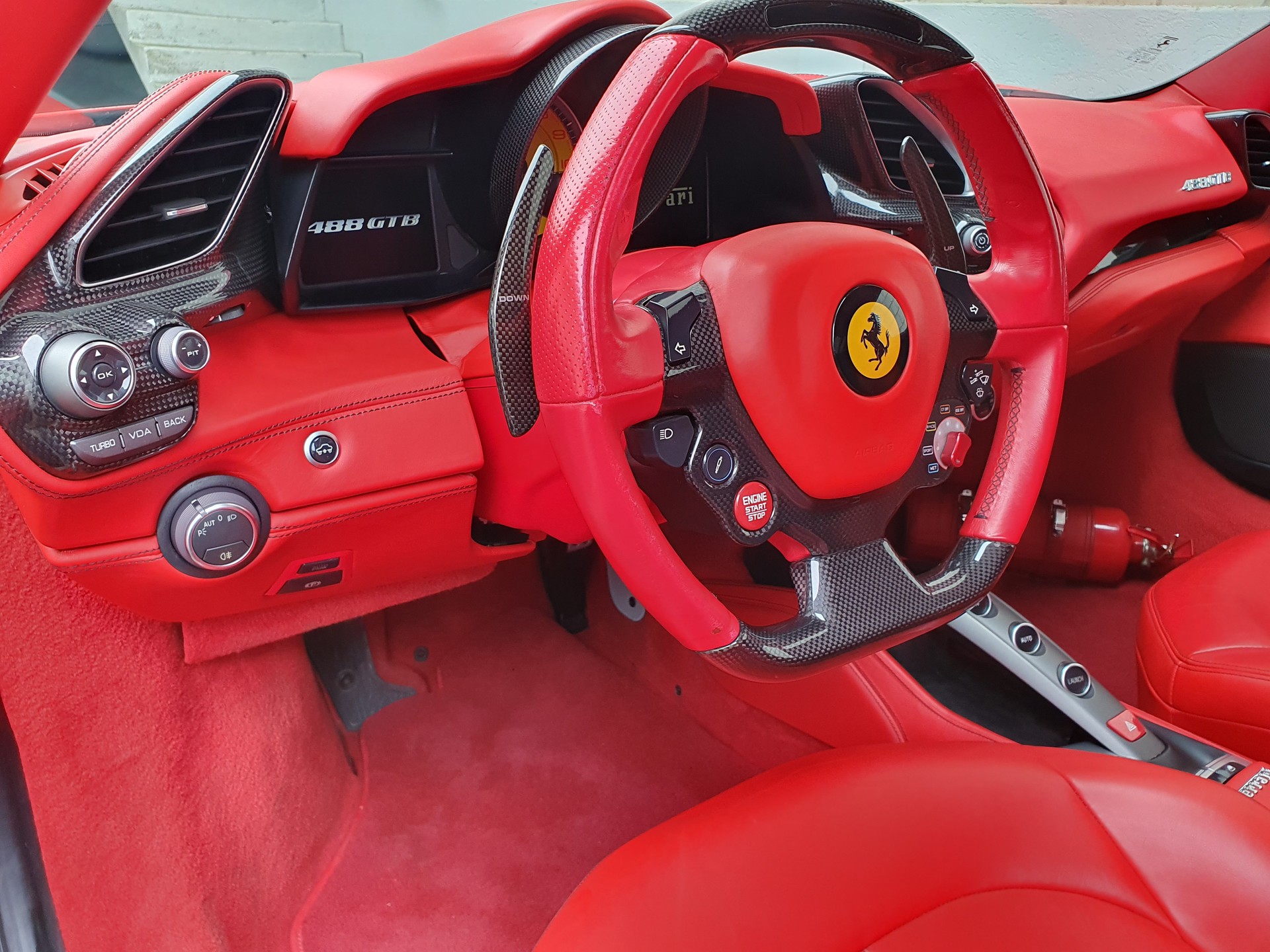 FERRARI 488 GTB 3.9 V8-image-7