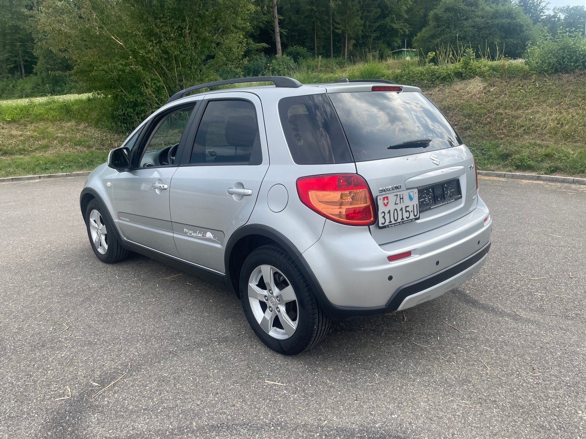 SUZUKI SX4 1.6 16V GL Top Piz Sulai 4WD Automatic-image-3