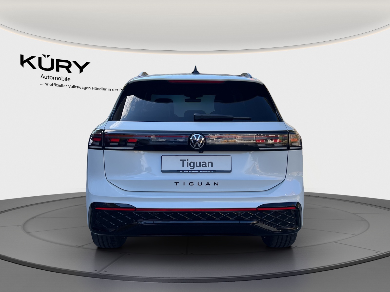 VW Tiguan 2.0 TSI DSG R-Line 4Motion-image-5
