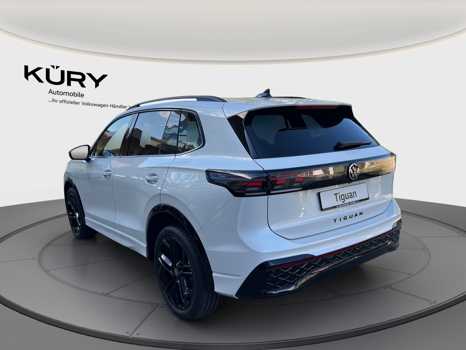 VW Tiguan 2.0 TSI DSG R-Line 4Motion-image-6