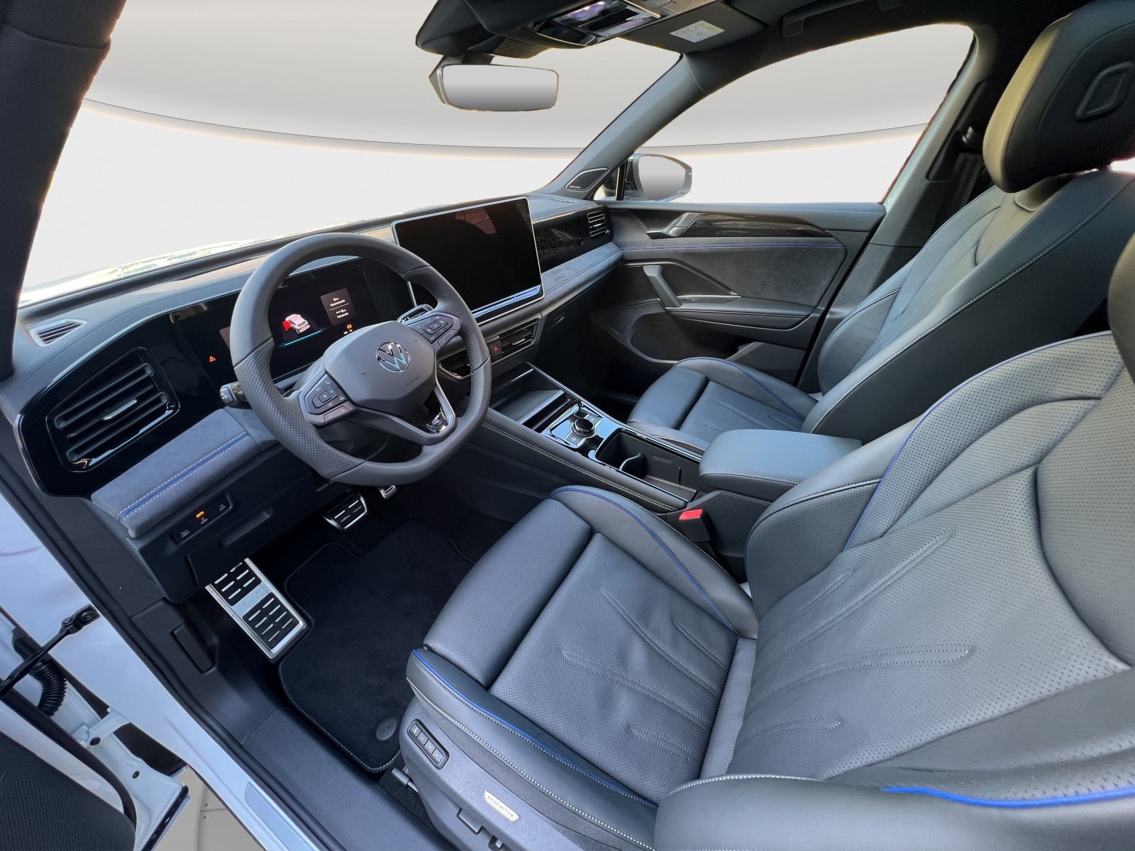 VW Tiguan 2.0 TSI DSG R-Line 4Motion-image-8