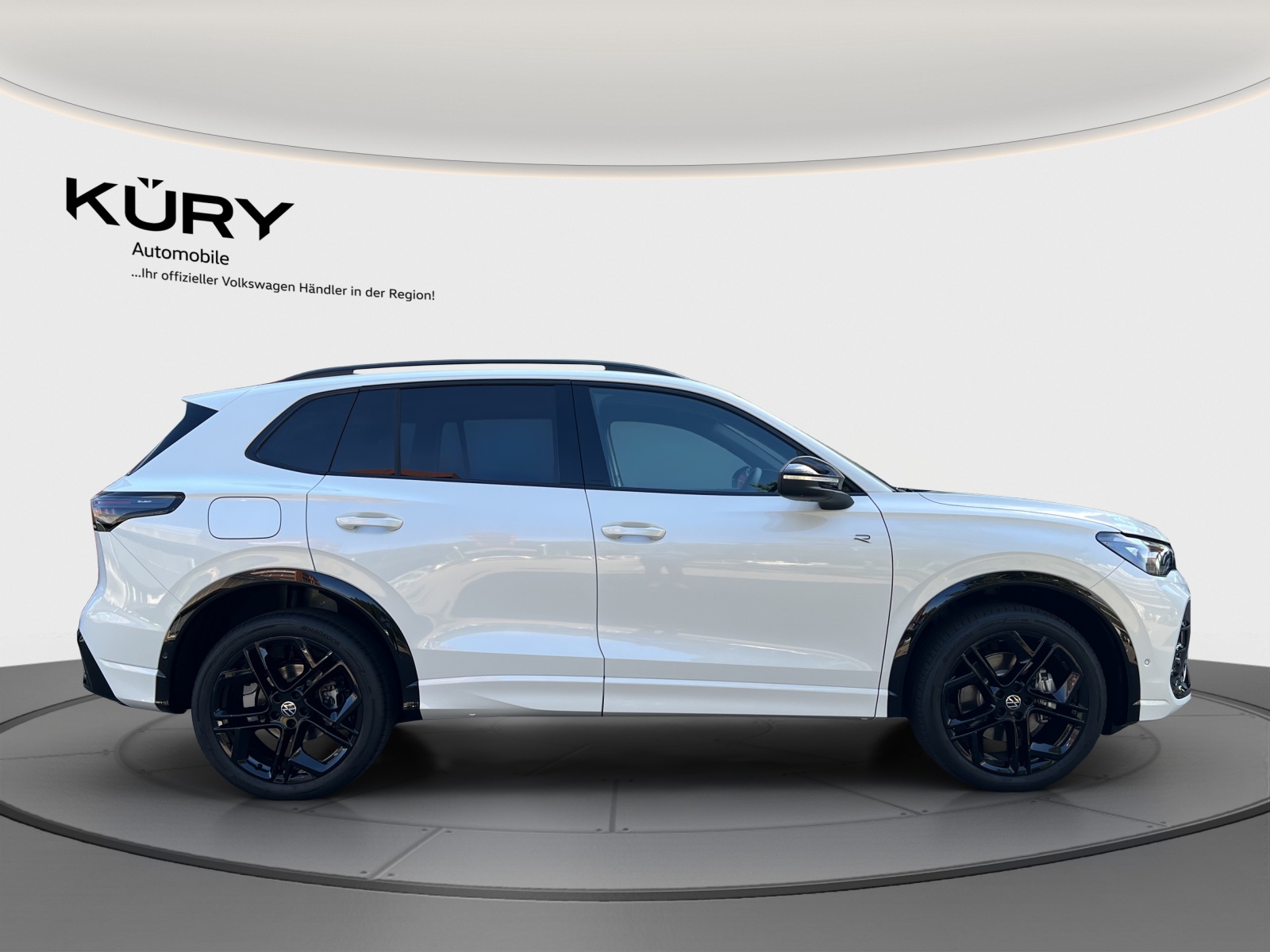 VW Tiguan 2.0 TSI DSG R-Line 4Motion-showroom-element-3