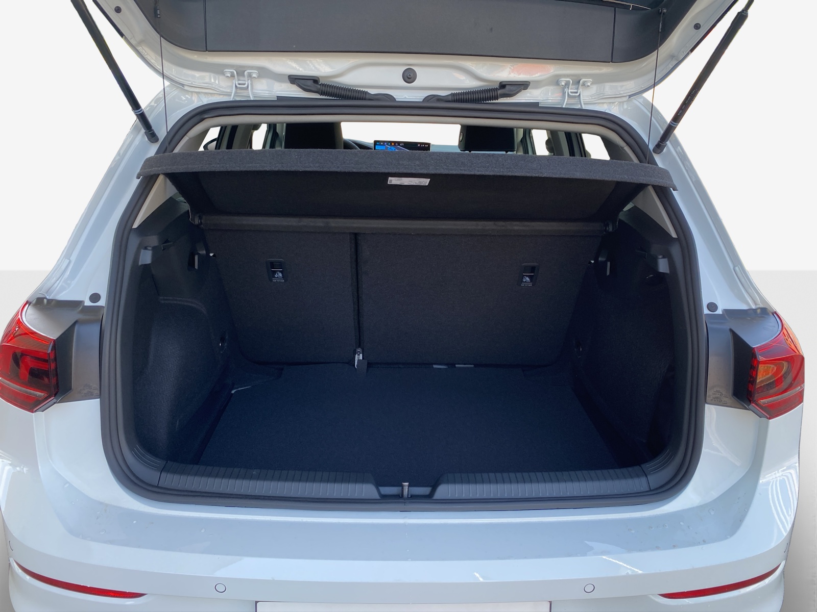 VW Golf 1.5 e TSI mHEV Value DSG-image-12