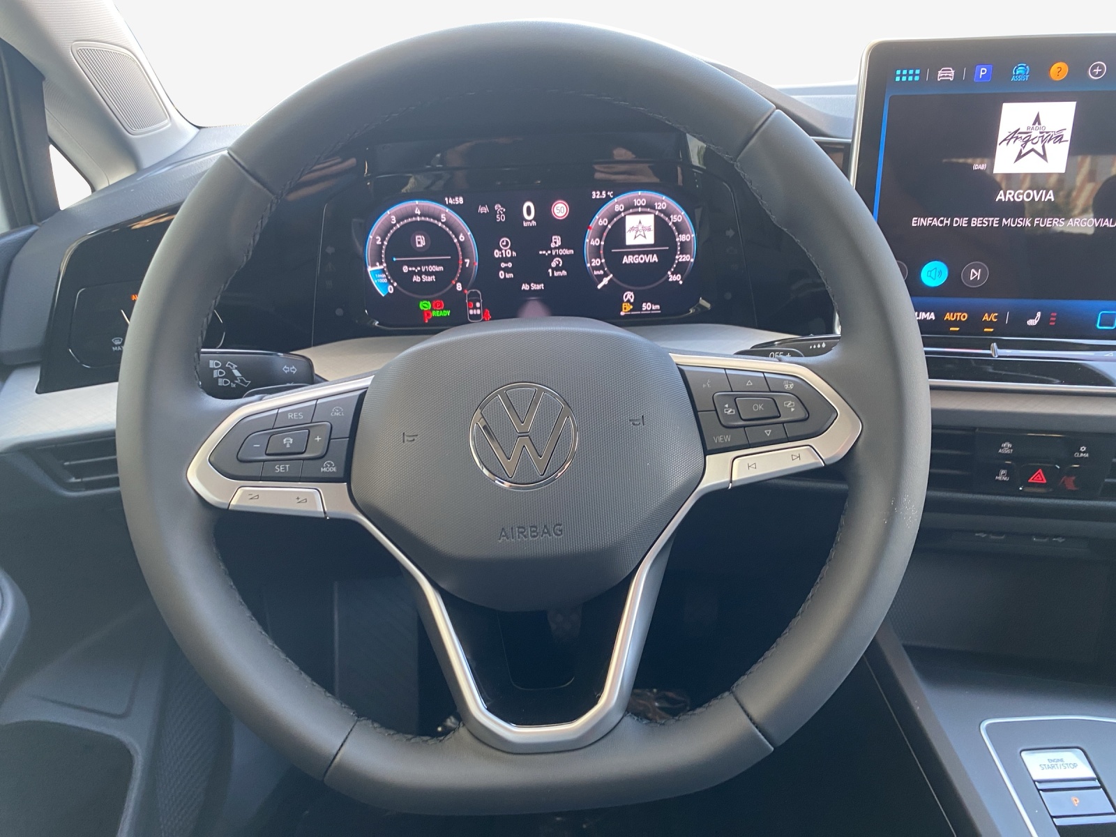 VW Golf 1.5 e TSI mHEV Value DSG-image-9