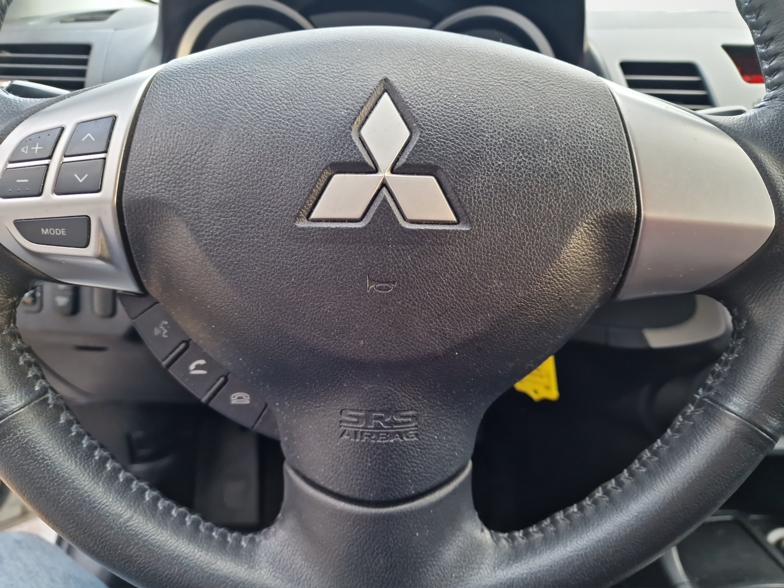 MITSUBISHI Lancer Sportback 1.6 Jubilé35-image-13