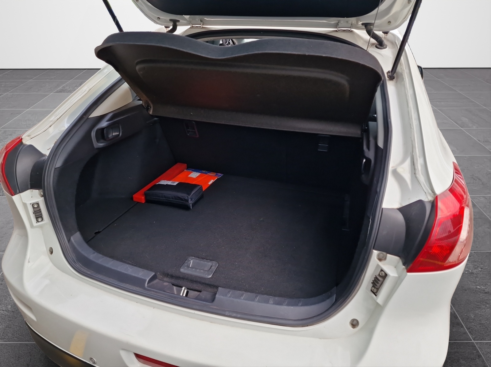 MITSUBISHI Lancer Sportback 1.6 Jubilé35-image-9