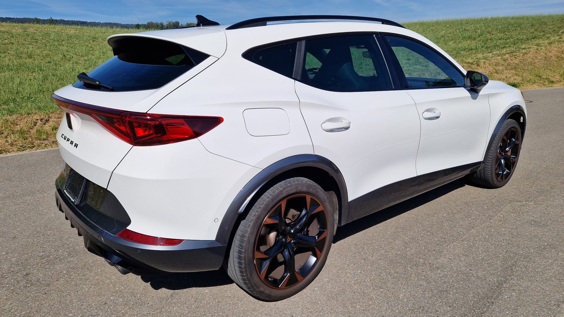CUPRA 2.0 TSI VZ 4Drive DSG-image-1