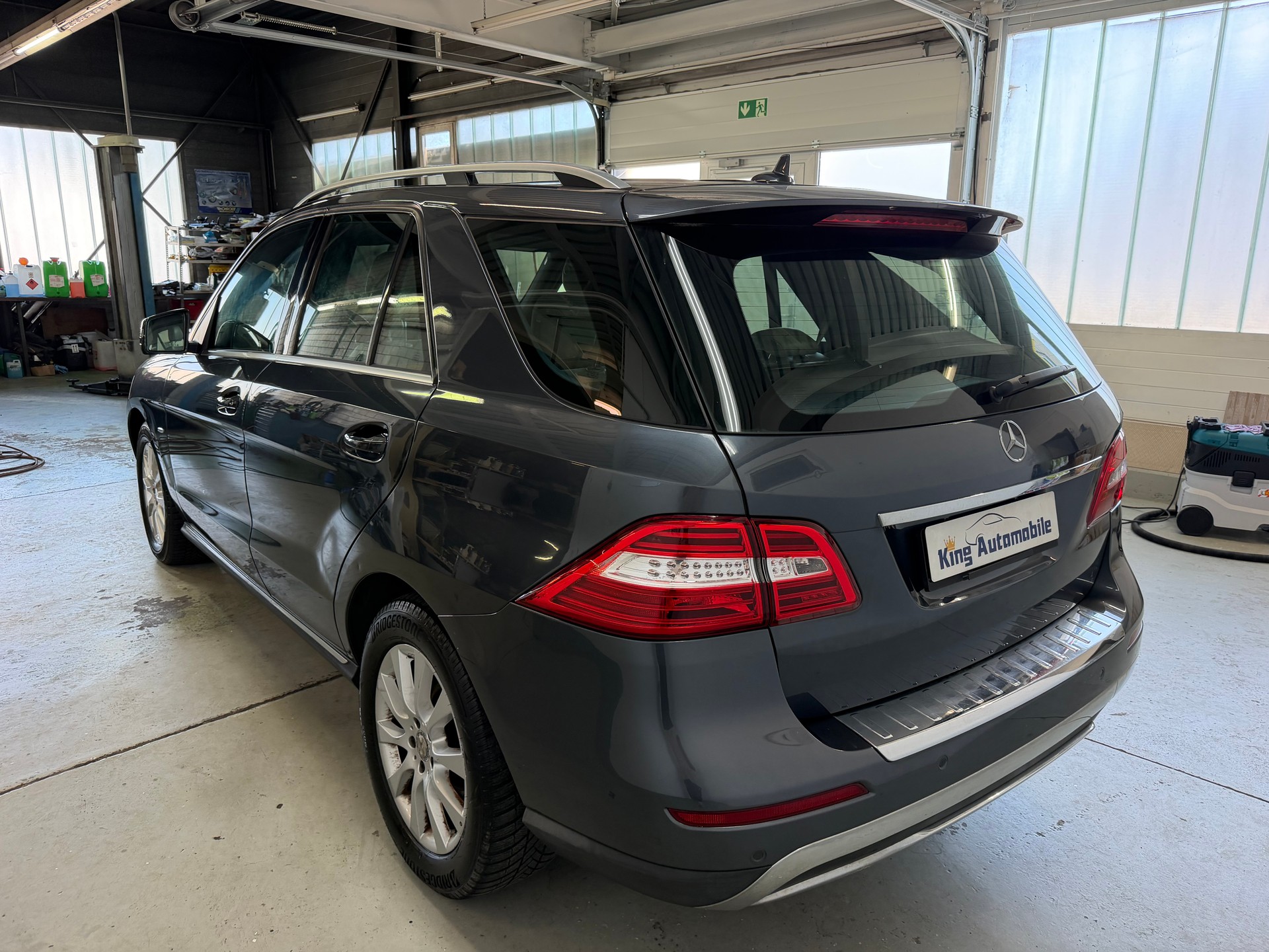 MERCEDES-BENZ ML 350 BlueEfficiency Edition 4Matic 7G-Tronic | Ab MFK 07.2025 | Airmatic | Assistenz Paket-image-4